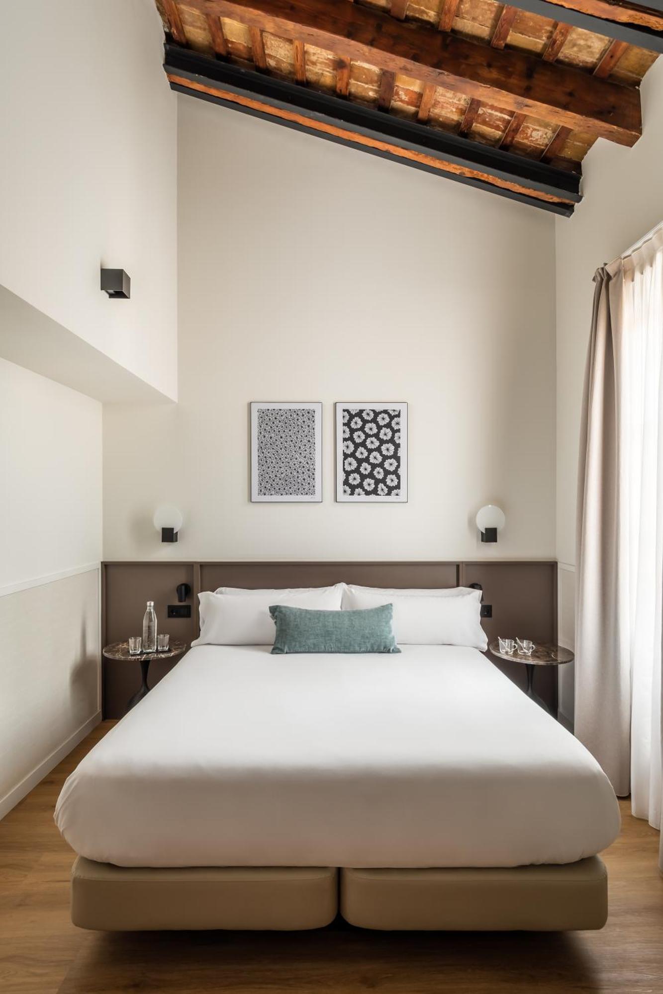 Bypillow Sinfonia Guest house Valencia