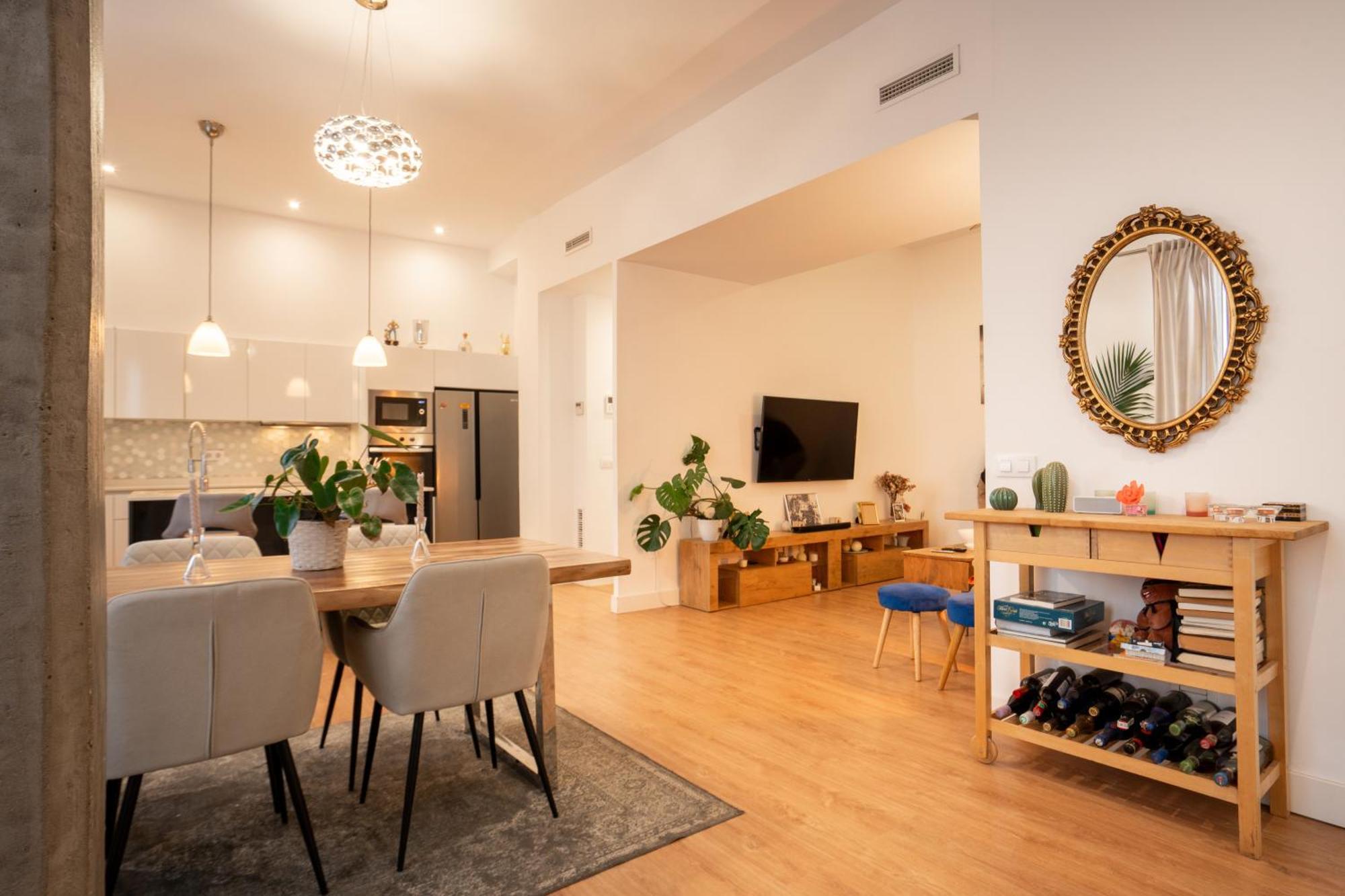 Con Terraza Y Bano Privado Y Comodidades Compartidas * Valencia