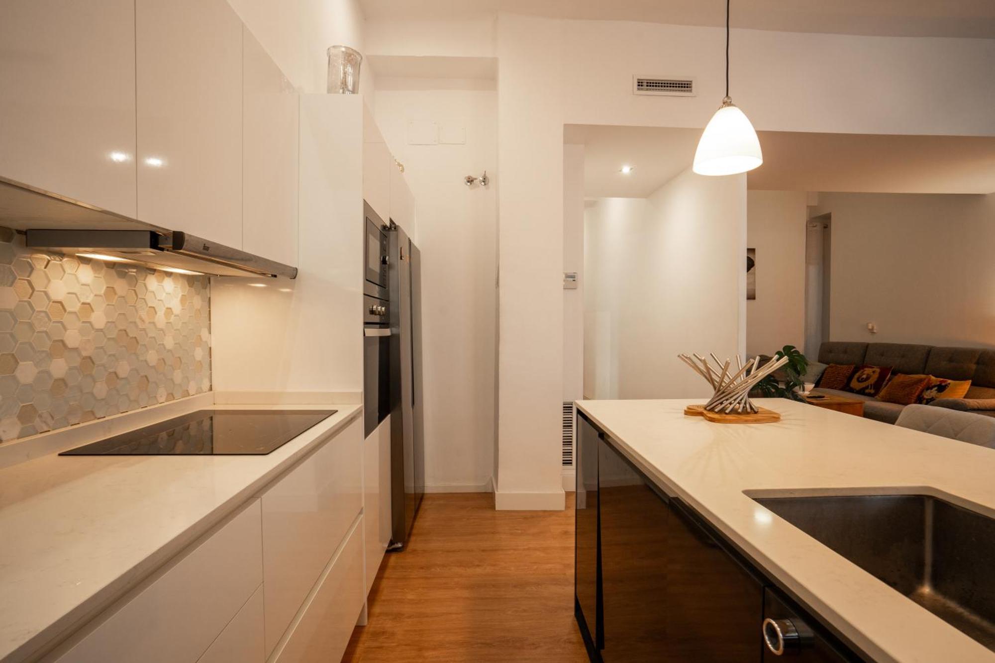 Con Terraza Y Bano Privado Y Comodidades Compartidas Homestay Valencia