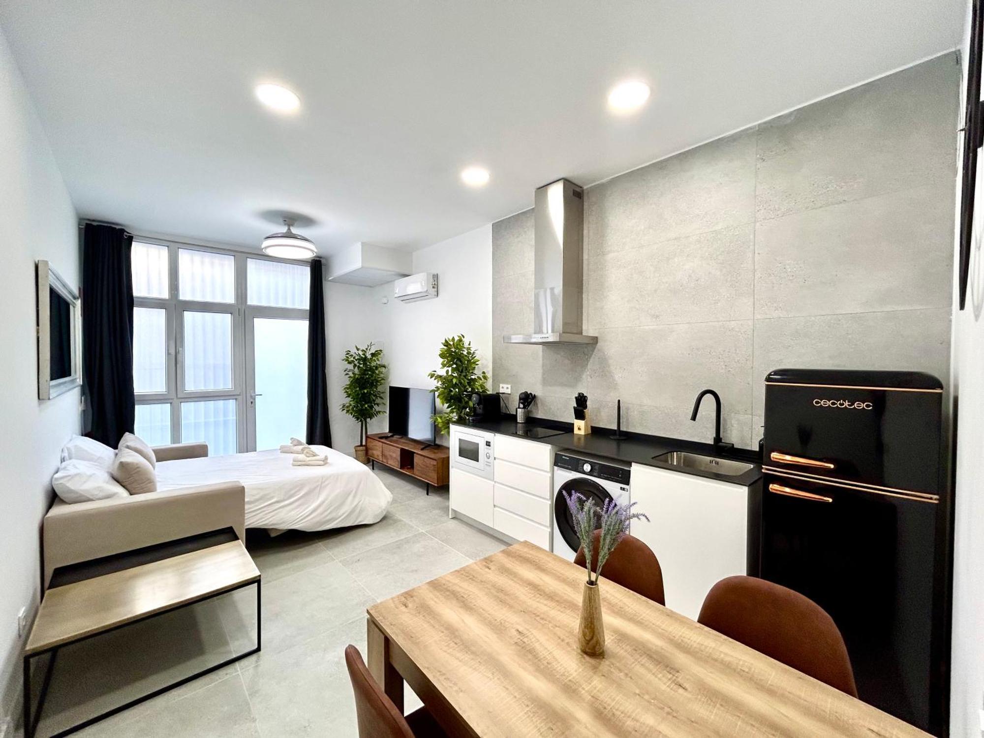 Urban Escape Comfort Meets Luxury, 4 Ppl Apartment Valencia
