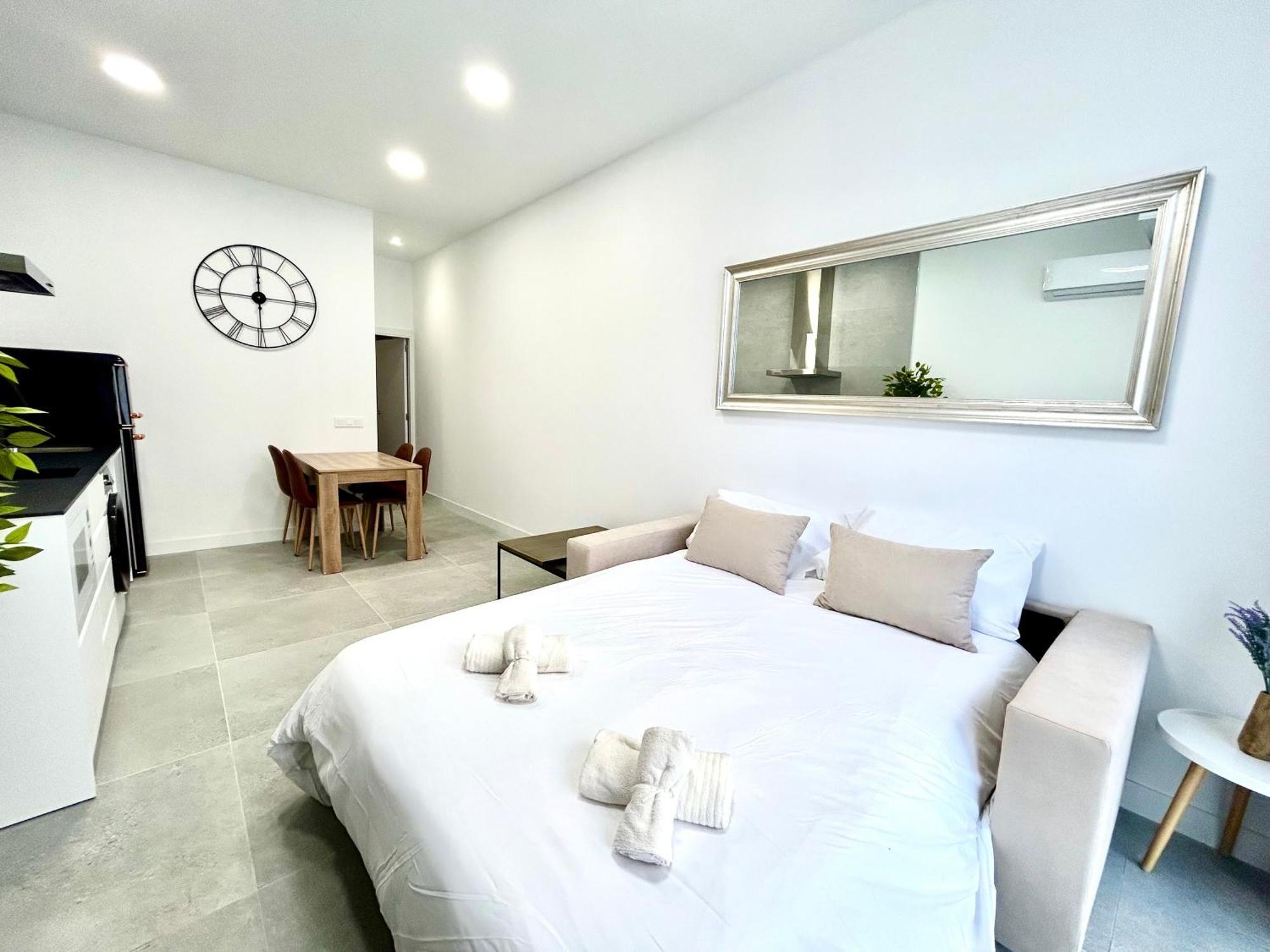 Urban Escape Comfort Meets Luxury, 4 Ppl Apartment *