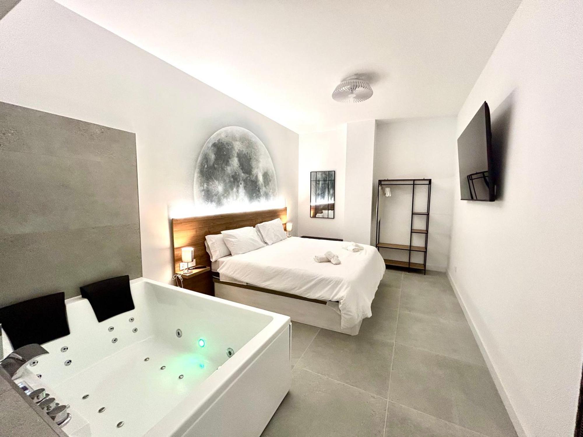 Urban Escape Comfort Meets Luxury, 4 Ppl Apartment Valencia