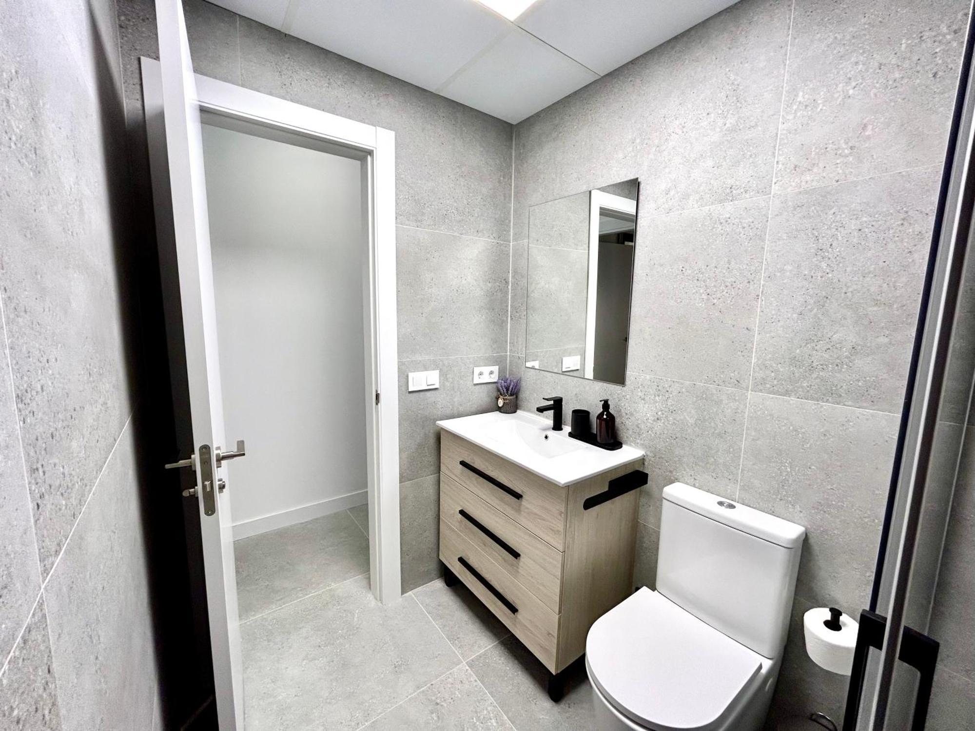 Urban Escape Comfort Meets Luxury, 4 Ppl Apartment