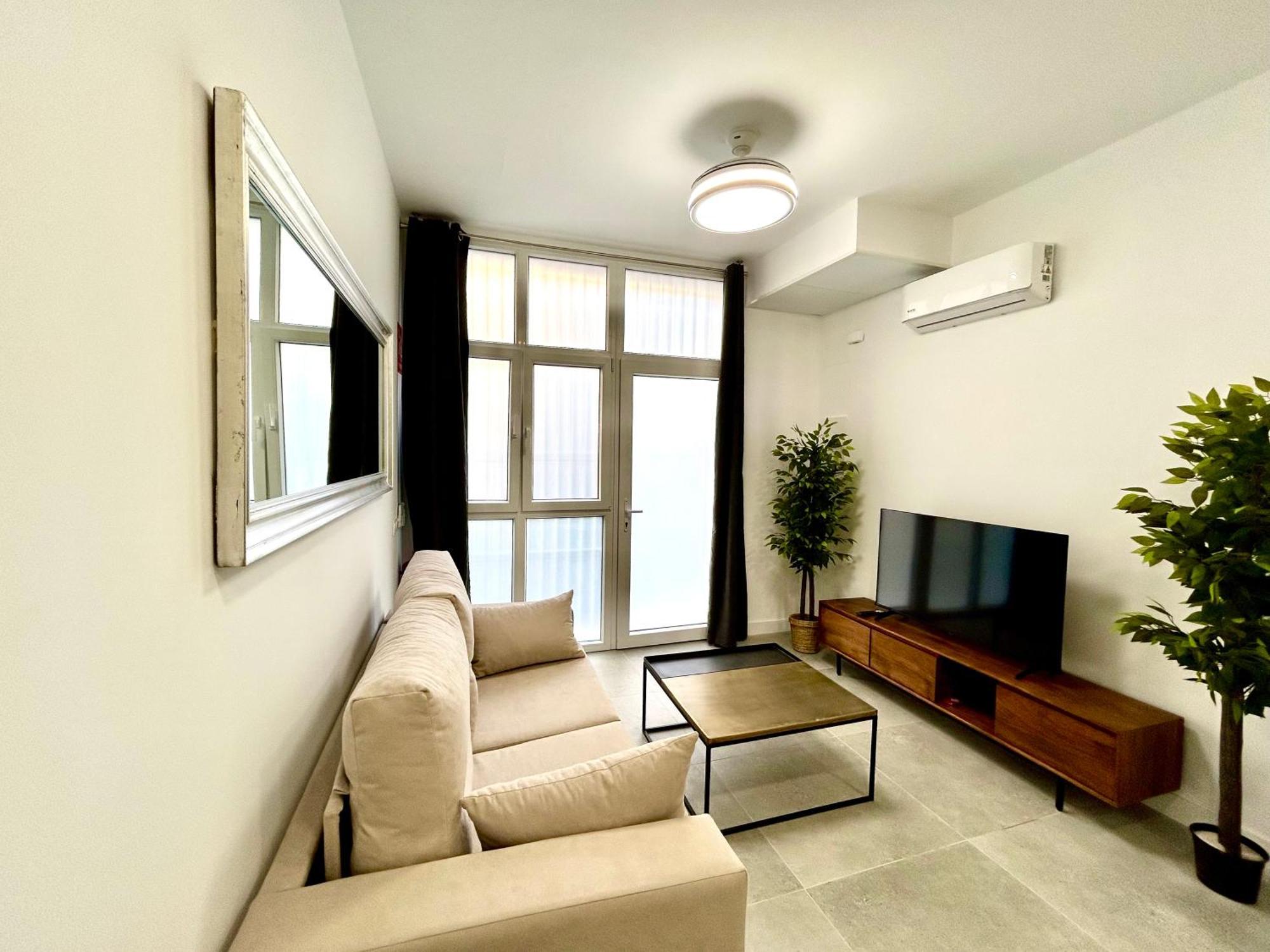 Apartment Urban Escape Comfort Meets Luxury, 4 Ppl