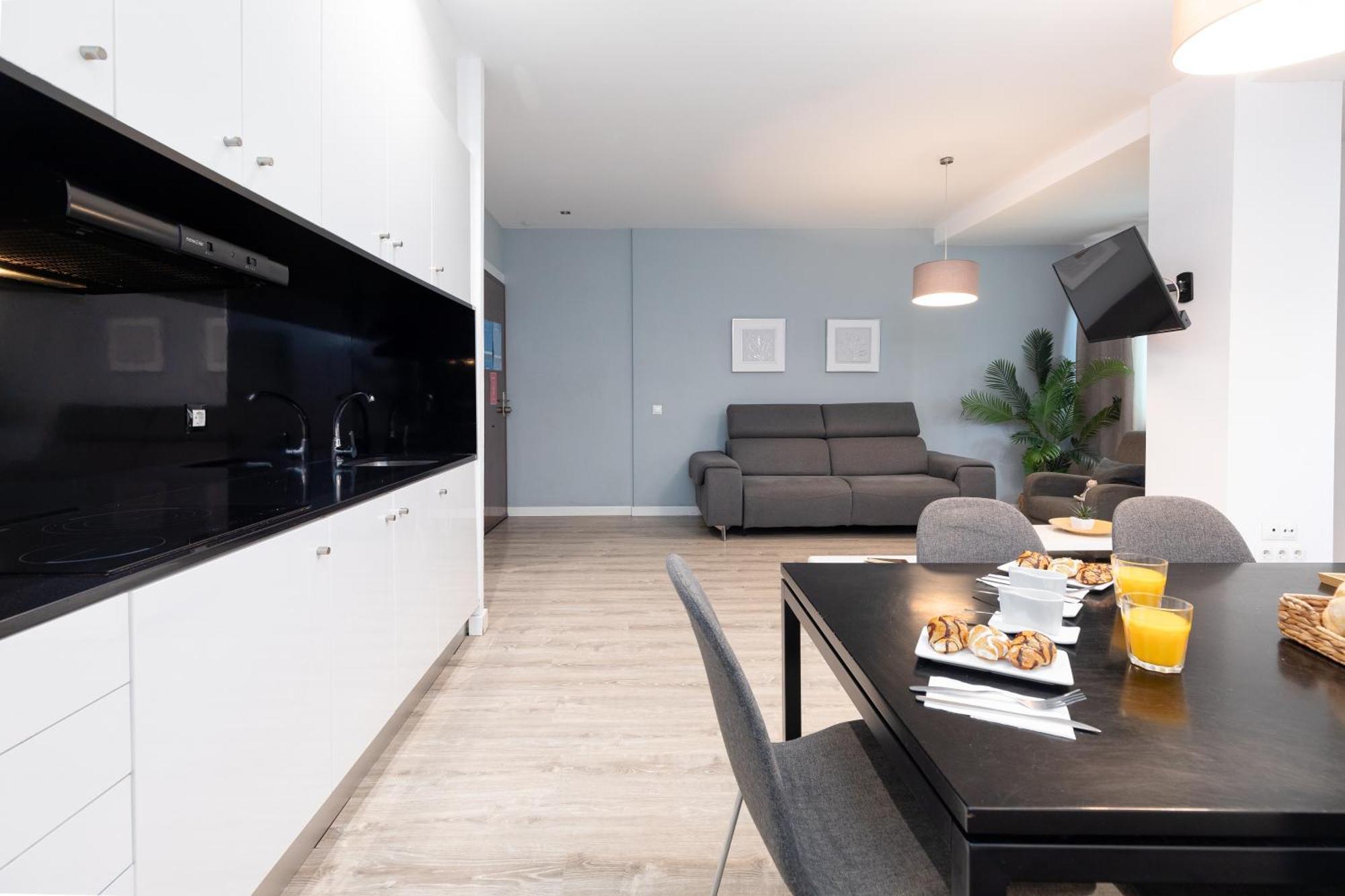Travel Habitat Ayuntamiento Apartment Valencia