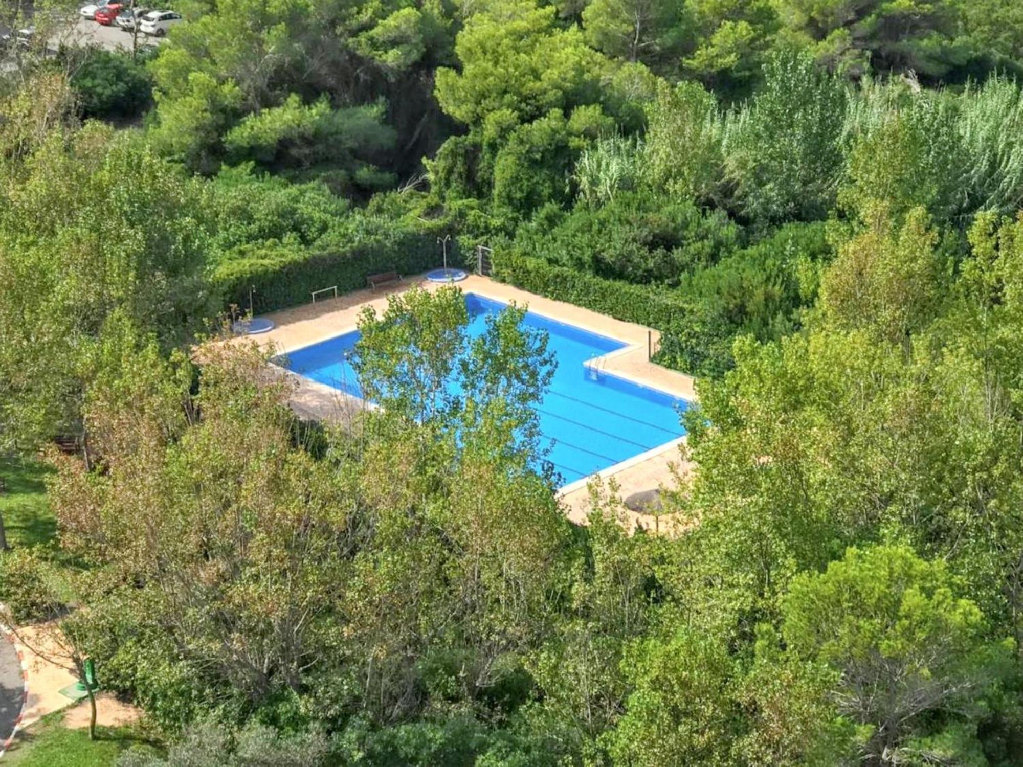 Spacious In With Sea View - 160 Sqm Apartment *