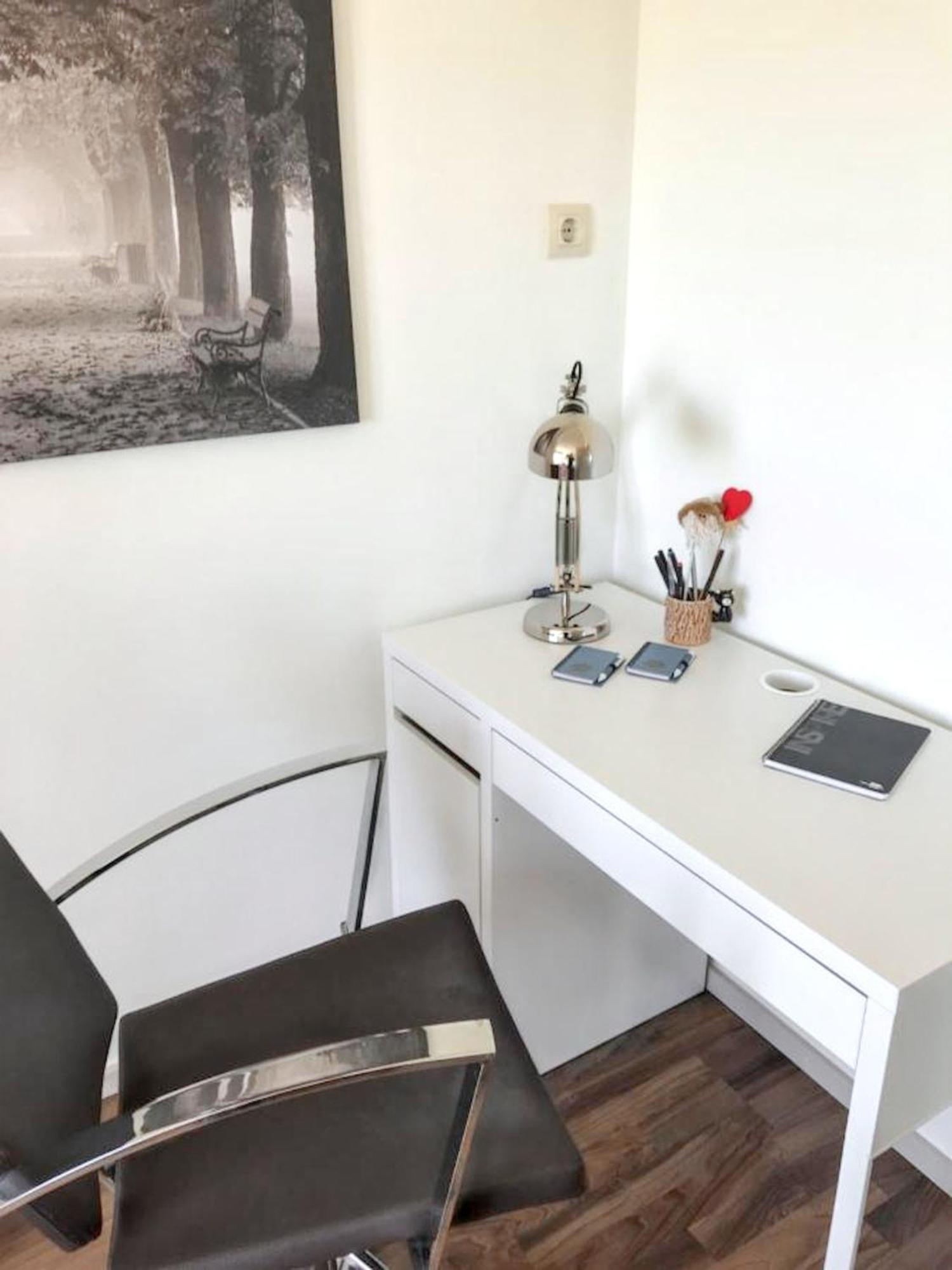 Spacious In With Sea View - 160 Sqm Apartment *