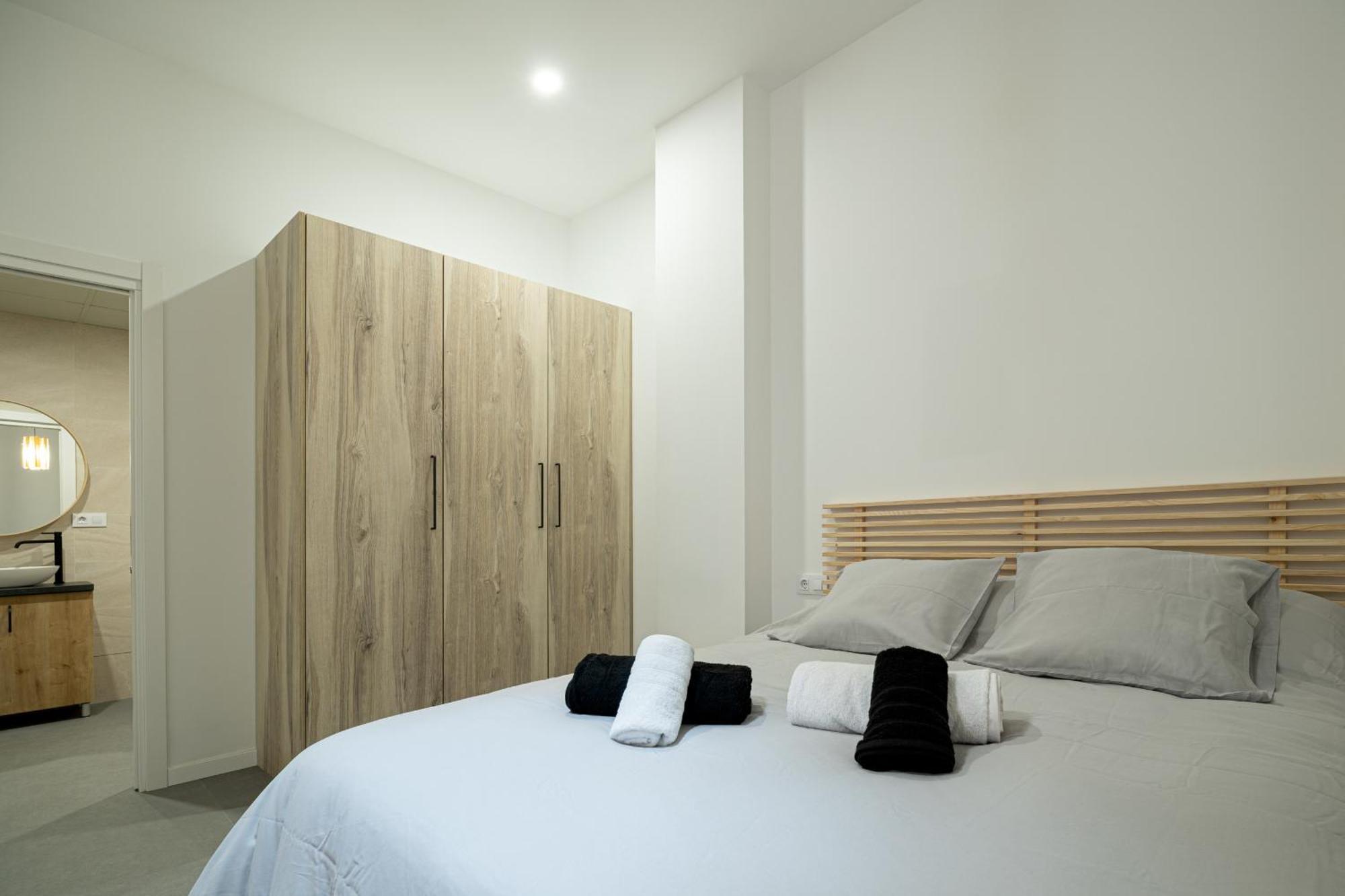Apartamento Esc - Loft Comodos Y Espaciosos Estudios Cercanos A Estacion Joaquin Sorolla *