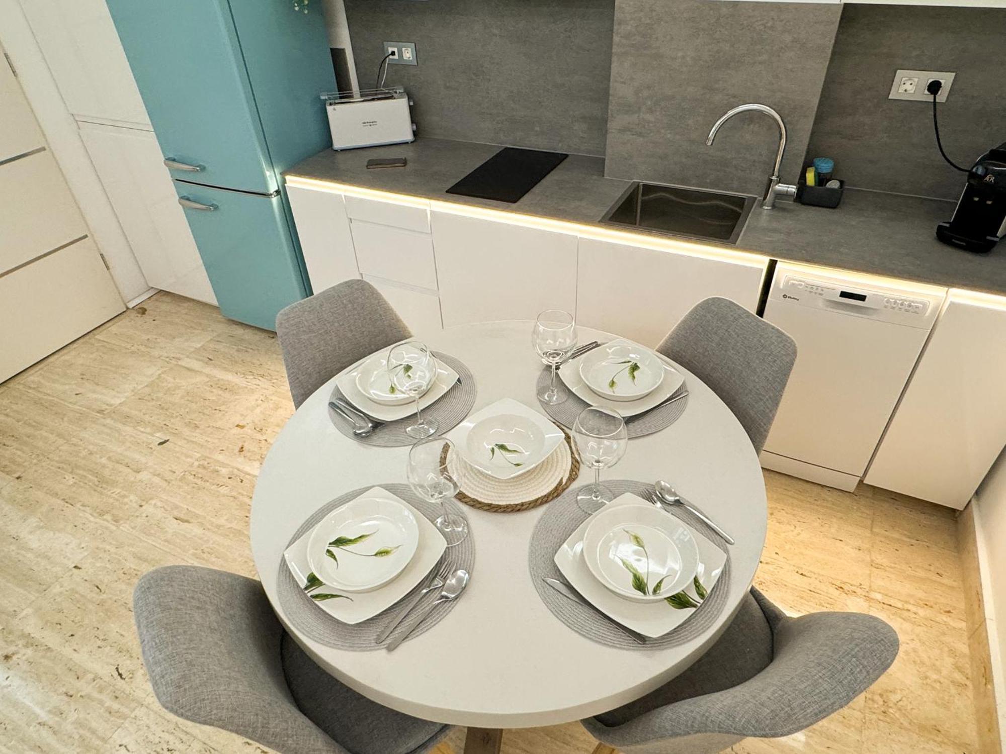 Apartment Centrico Cerca De Torres De Serrano Y Viveros