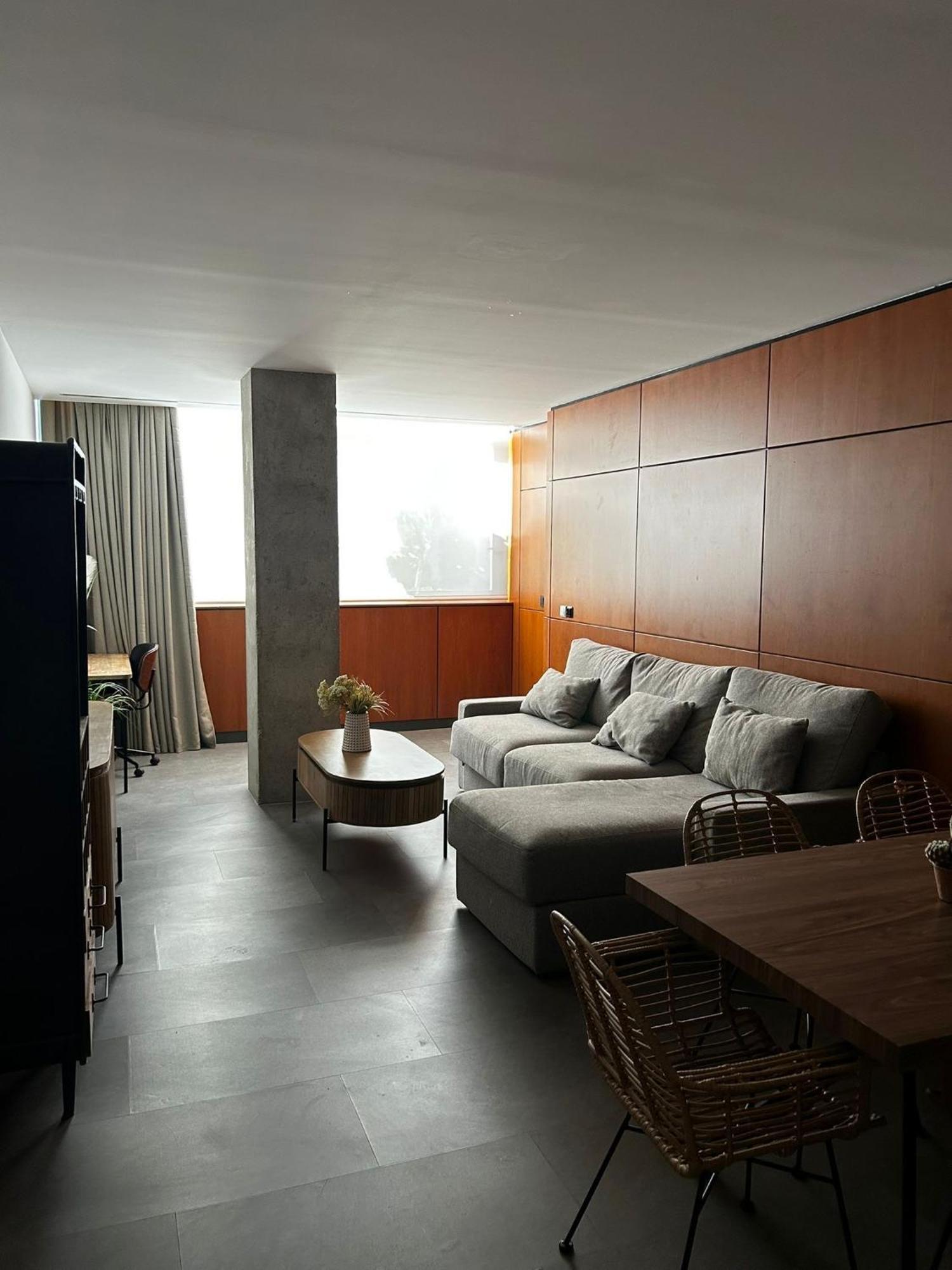 Apartment Calatrava By Alma Valencia