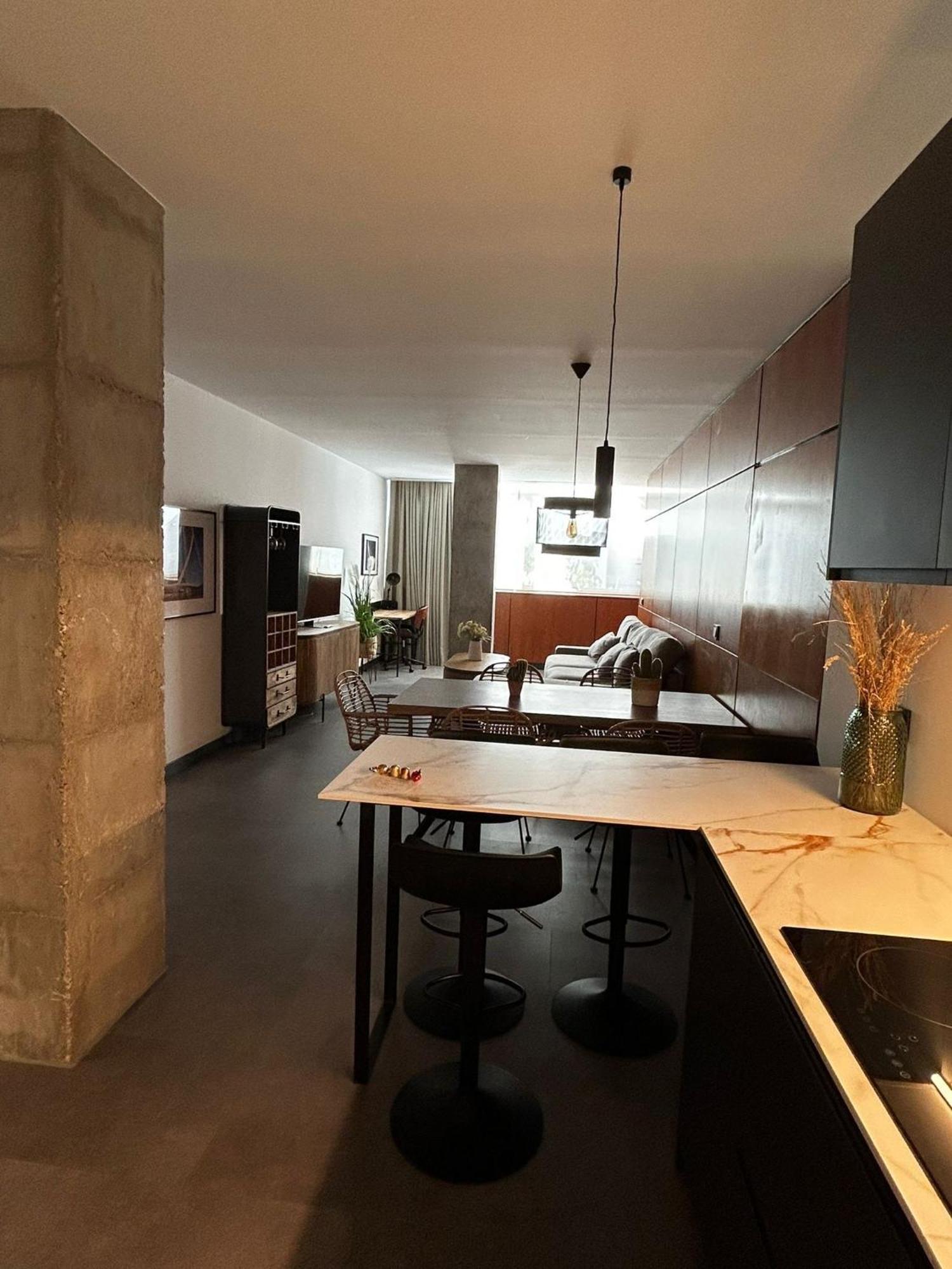 Apartment Calatrava By Alma *