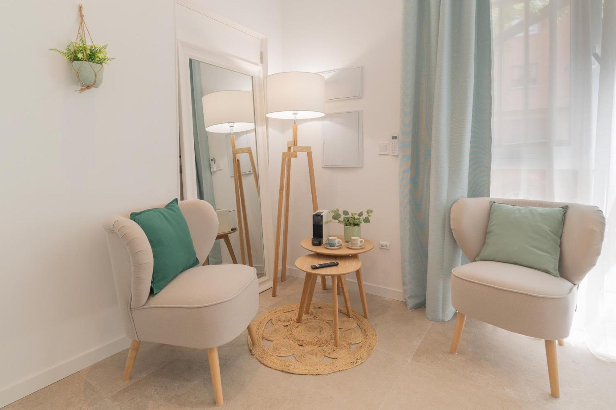 If - Loft Estudios Encantadores Y Bien Conectados En Zona Residencial Malilla Apartamento *