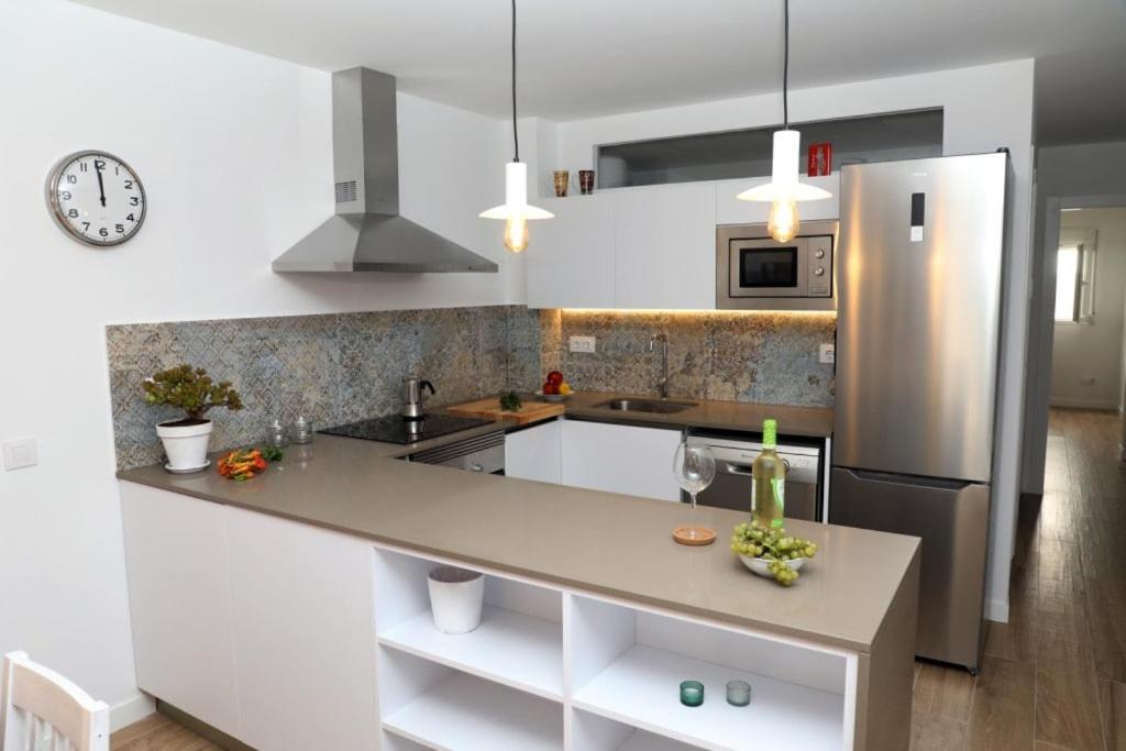 Living With Style In The Cabanyal Apartment