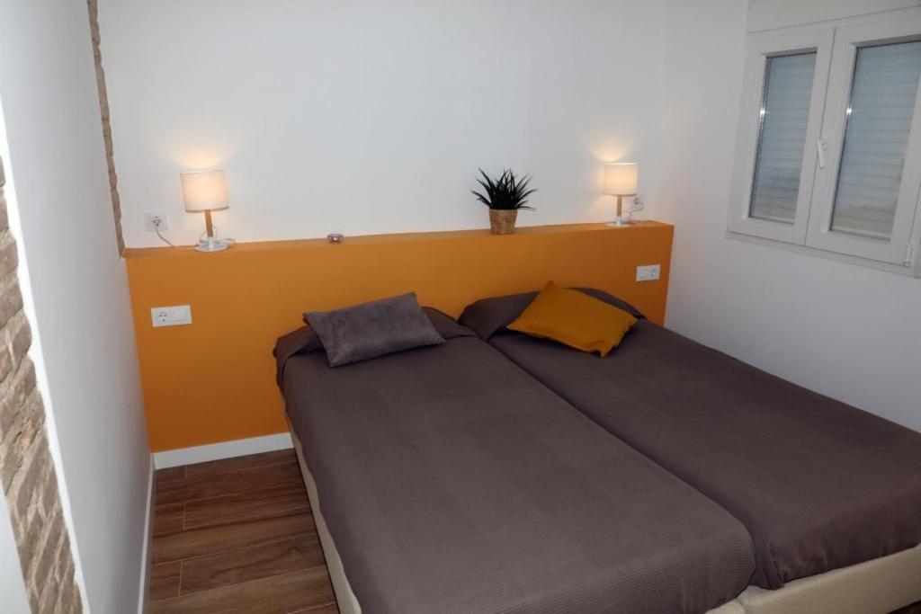 Living With Style In The Cabanyal Apartment *