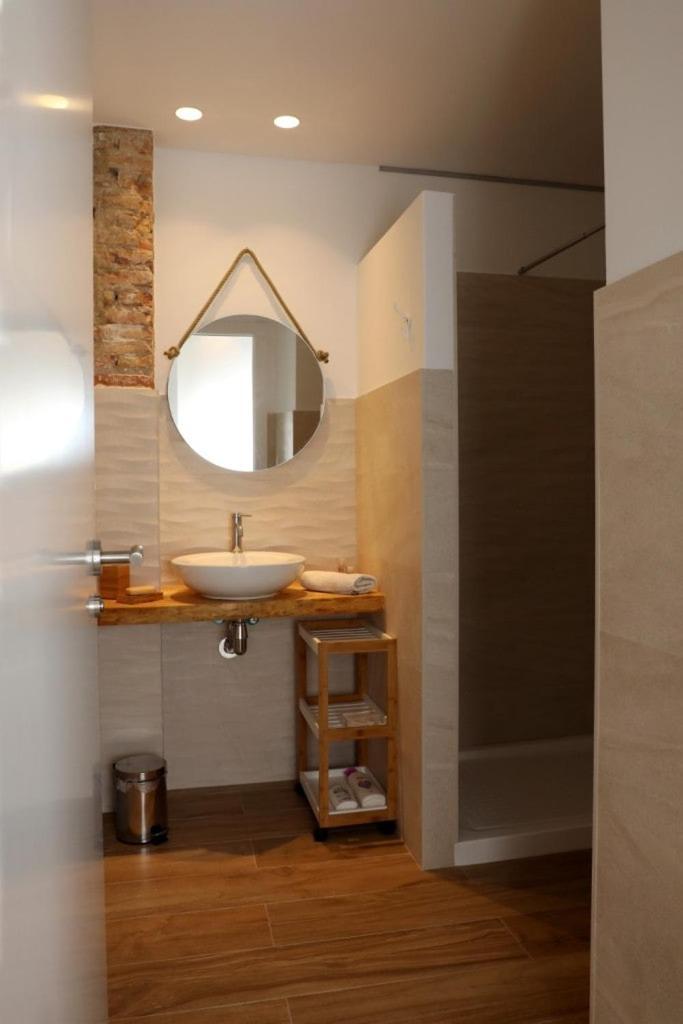 Apartment Living With Style In The Cabanyal *