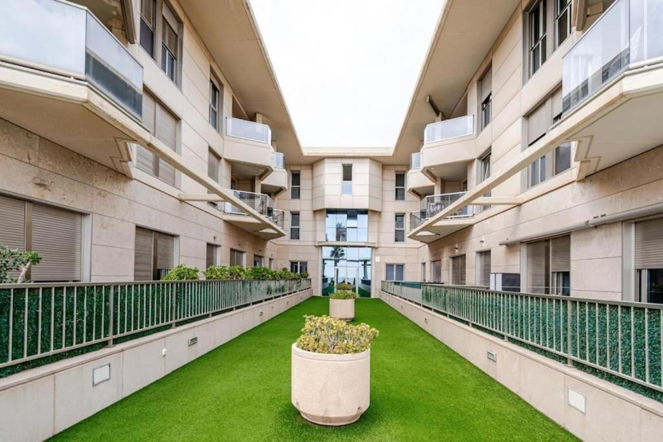 Apartment Fivestepstosea - *