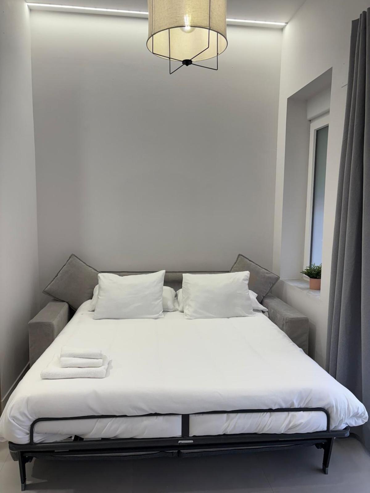 Centric Loft Near Arts & Science Apartment