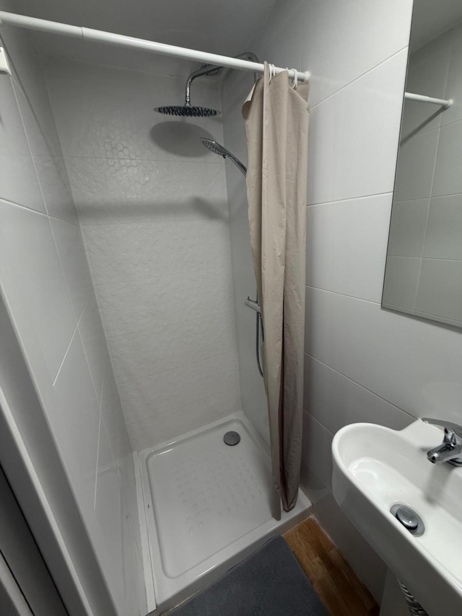Con Bano Y Cocina Privada Apartment *