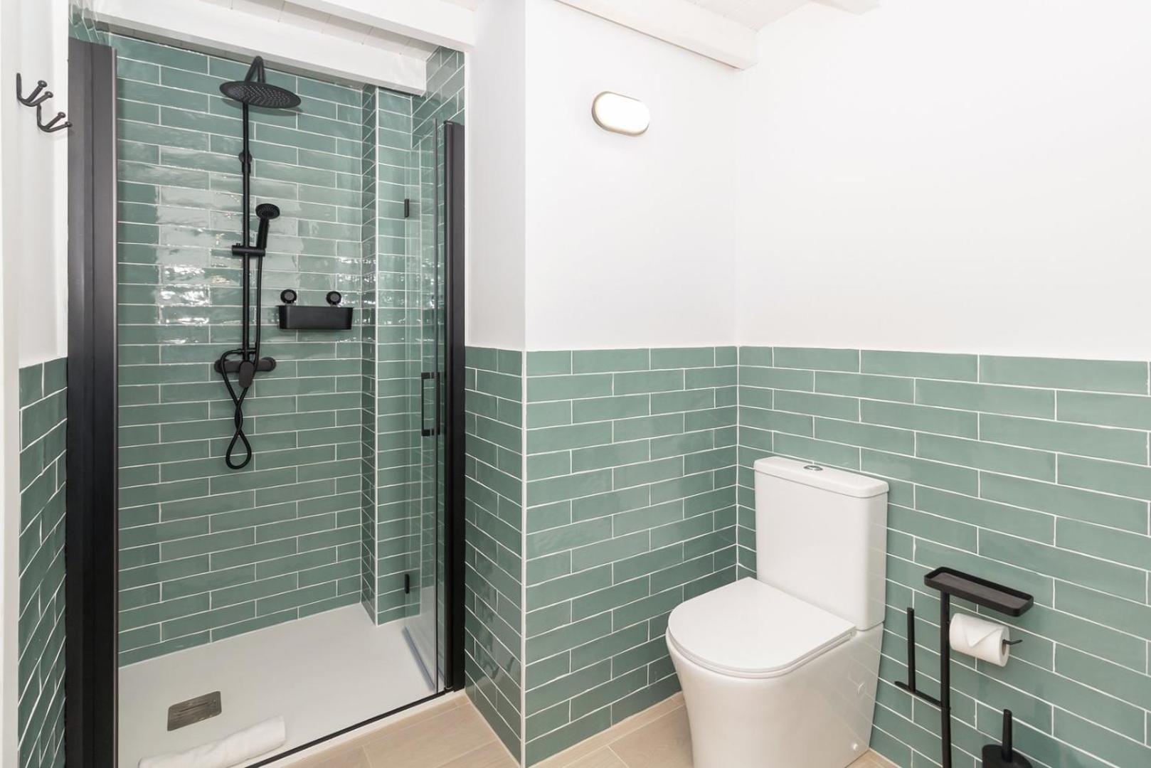 Guestready - Valencia's Vibrant Malvarrosa *