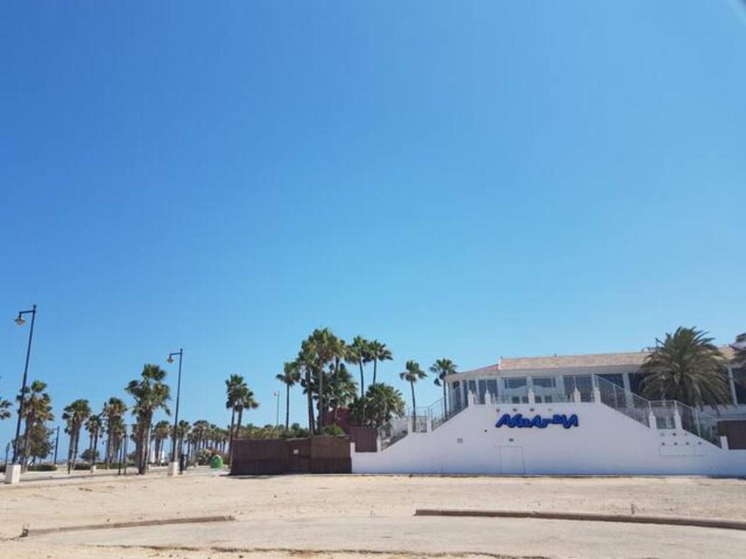 Apartment De Tres Habitaciones, Playa