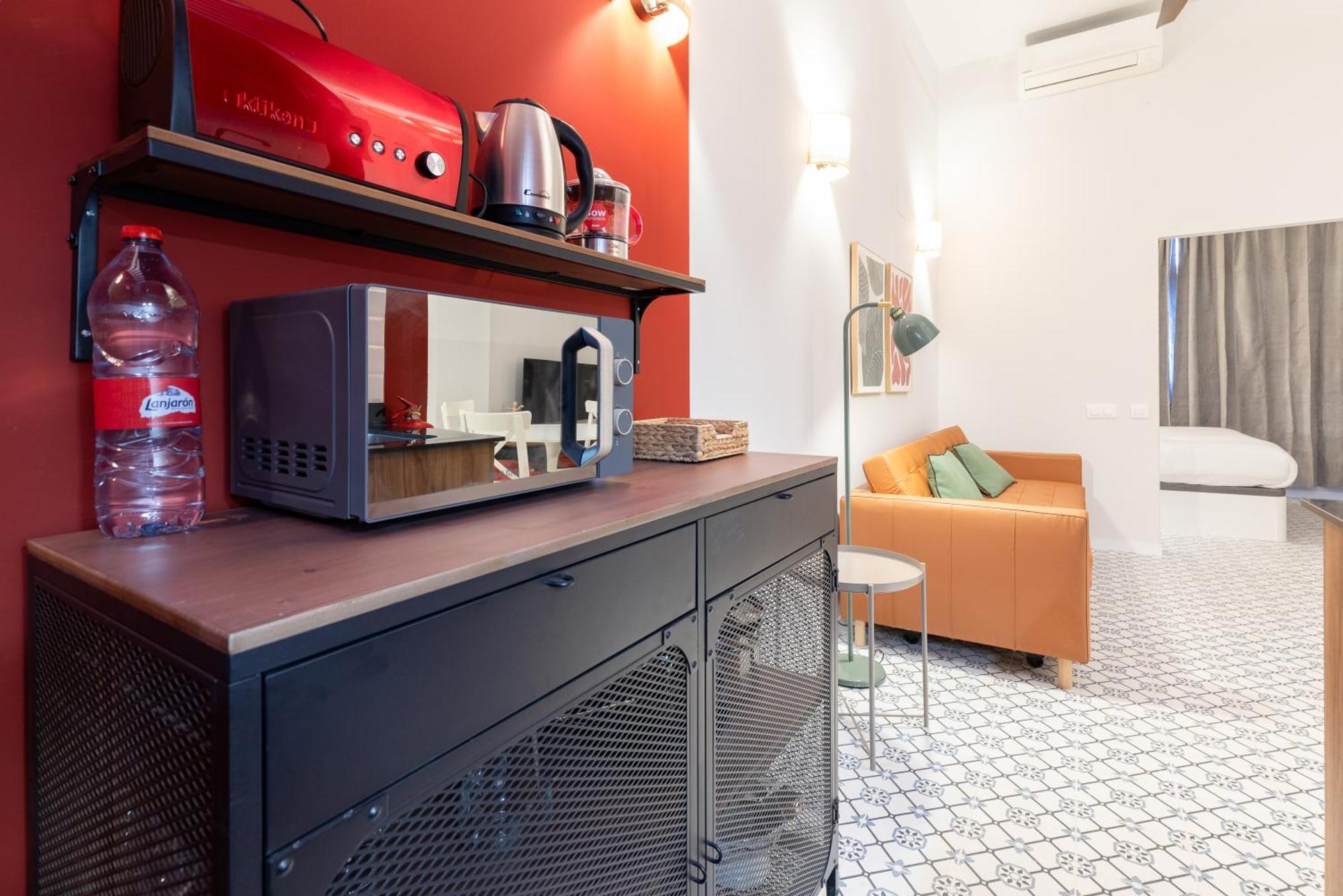 The Little Village Apartment *
