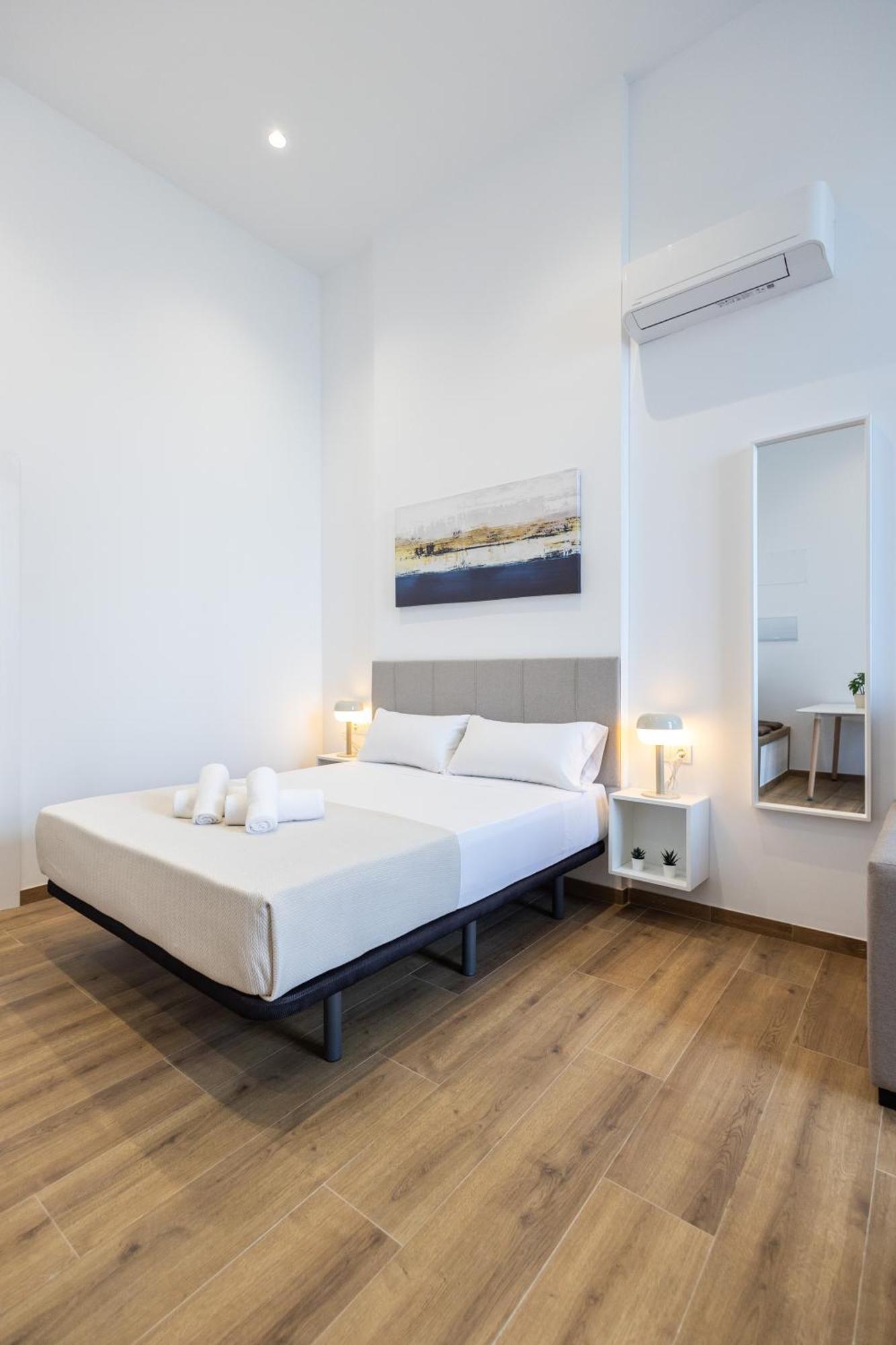 Apartment Les Arts Plaza By Concept Flats