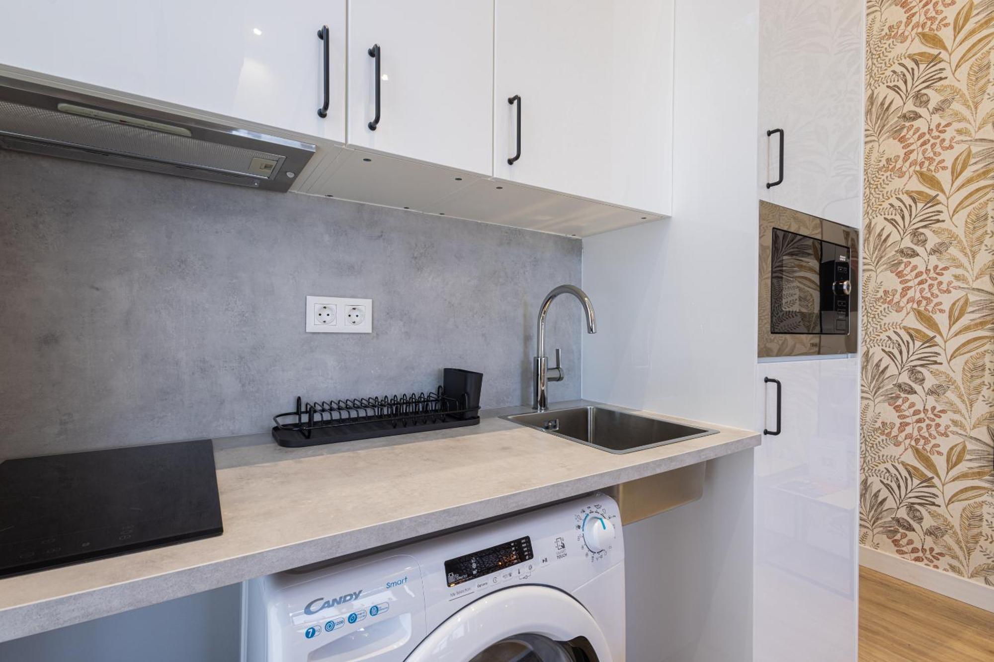 Florit Flats - The Malilla Apartment