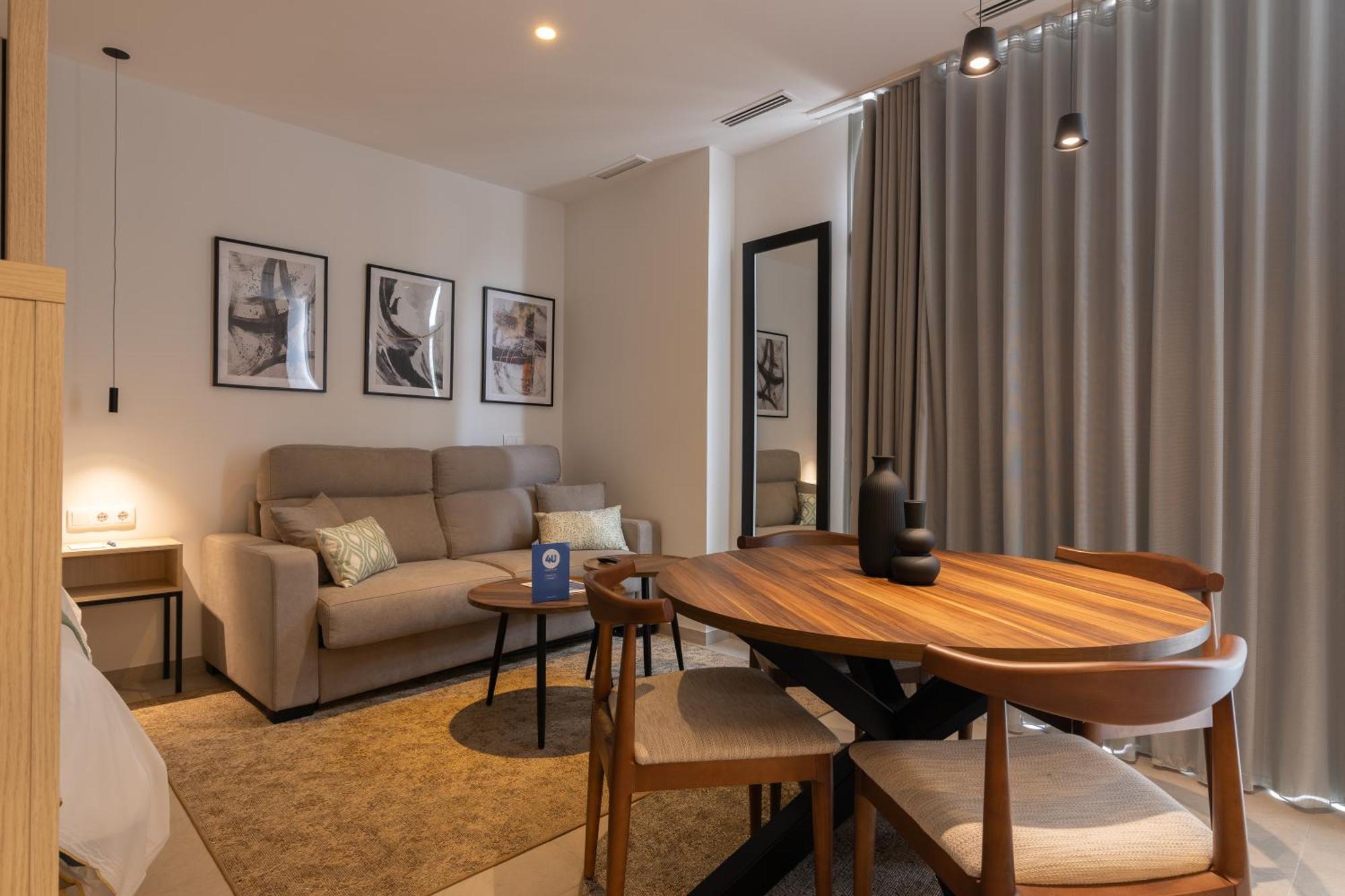 Dorm4you Arena Aparthotel