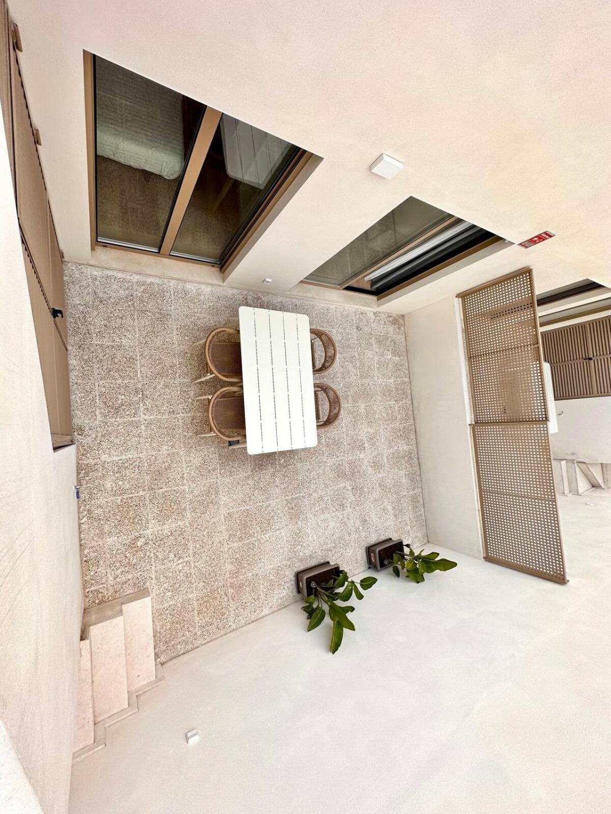 Filologo Sanelo Luxury