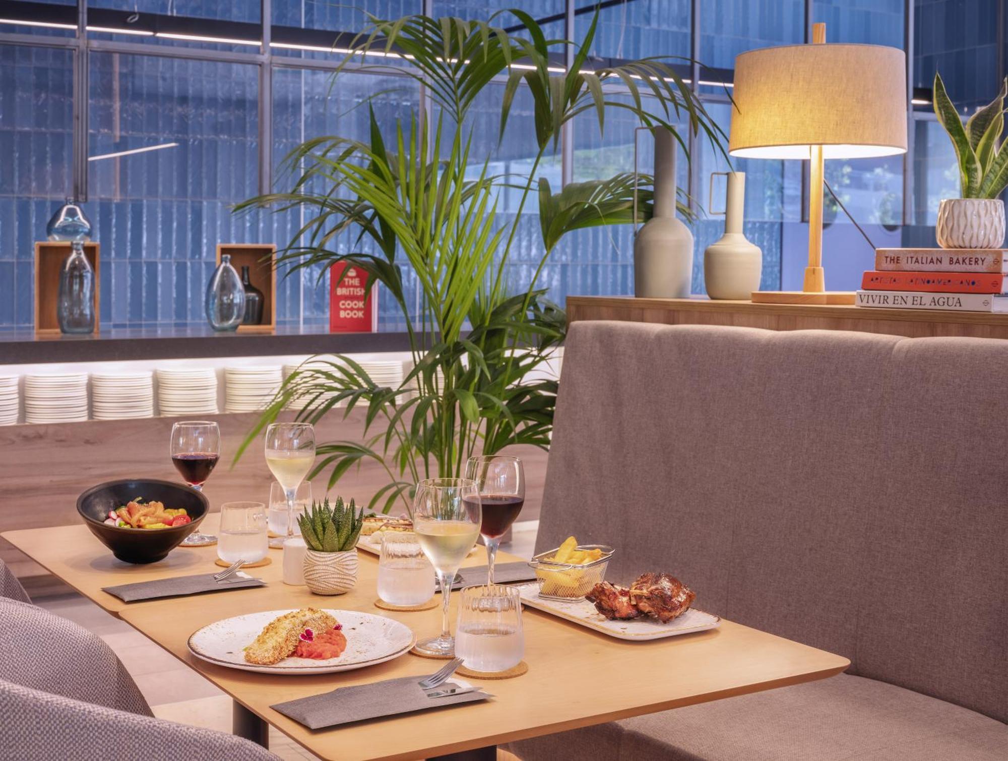 Hotel Oceanic Affiliated By Meliá Valencia