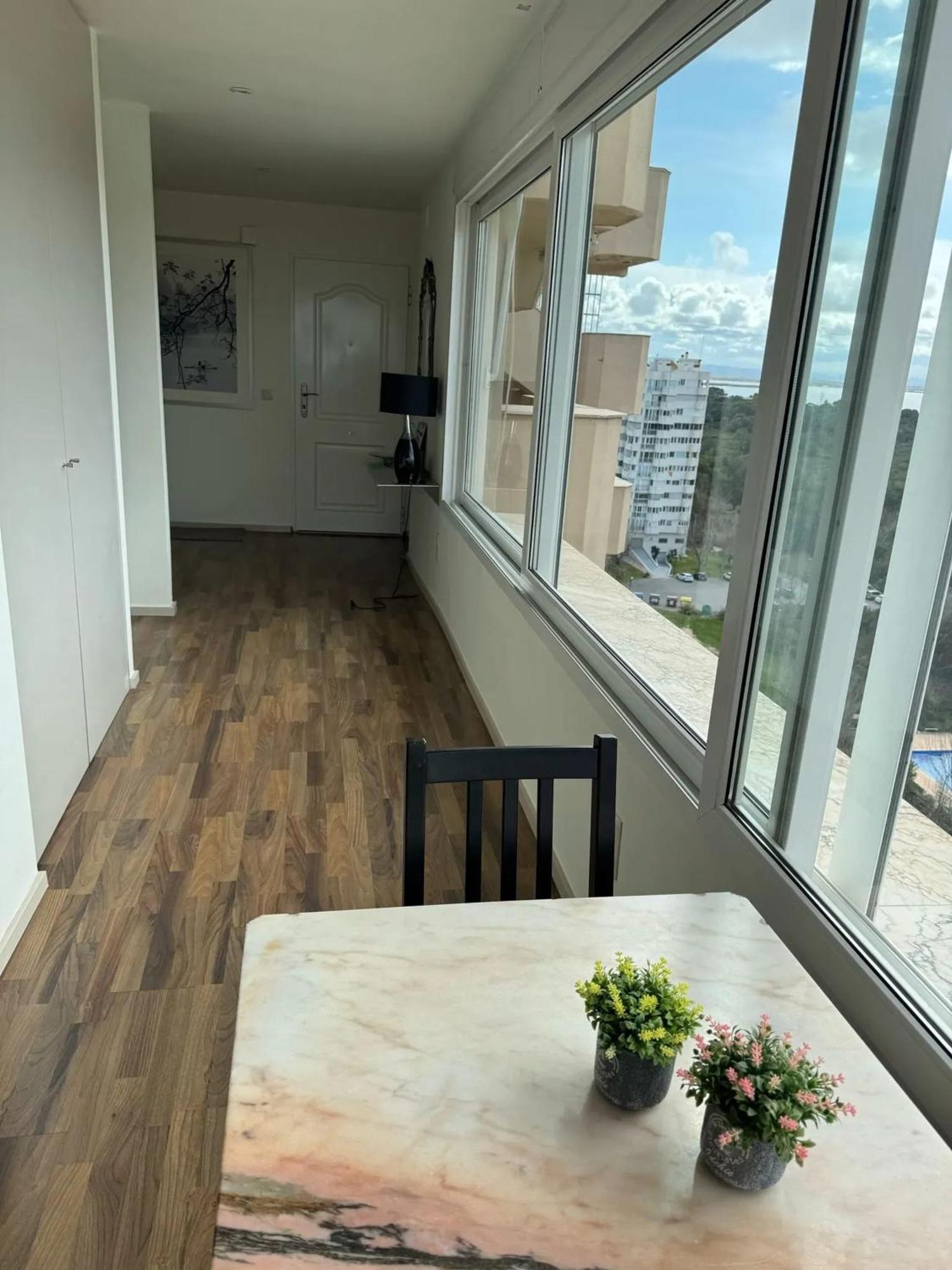 Spacious In With Sea View - 160 Sqm * Valencia
