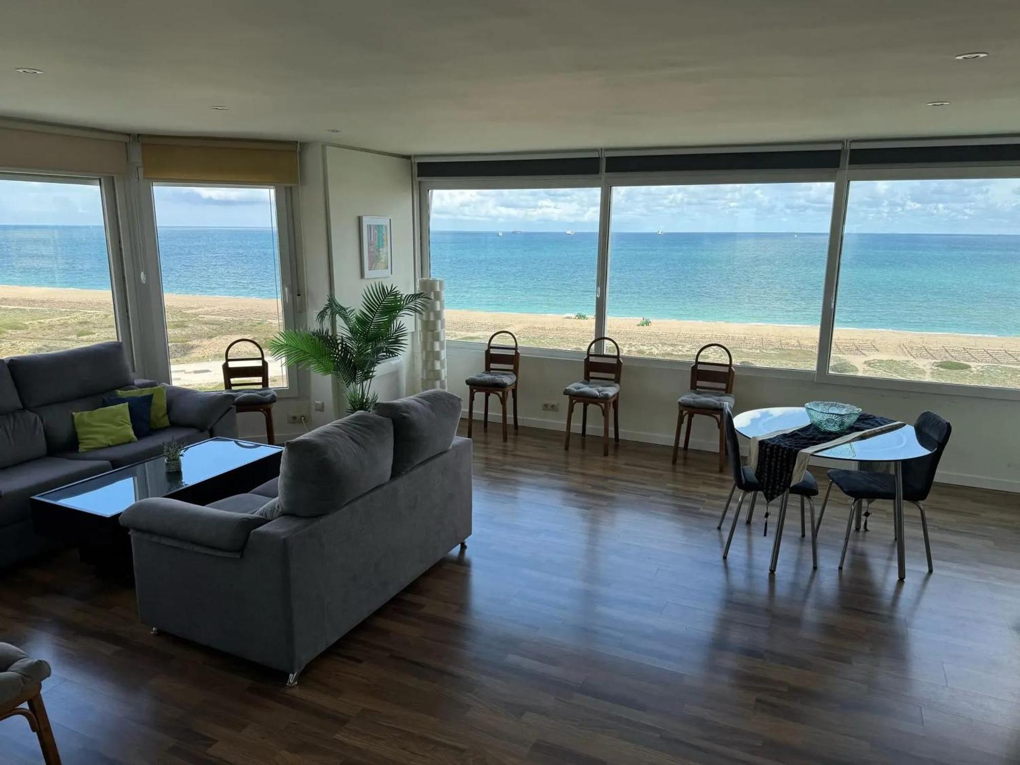 Apartment Spacious In With Sea View - 160 Sqm