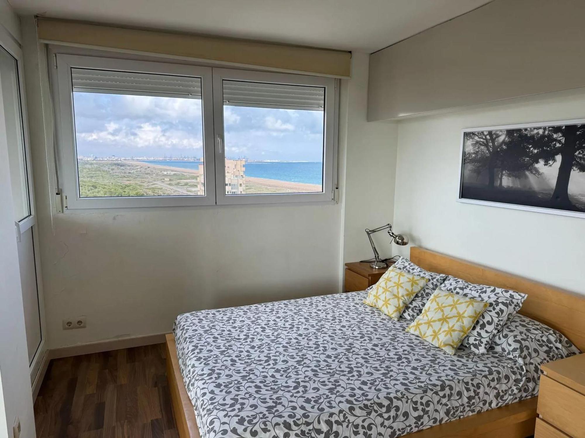 Apartment Spacious In With Sea View - 160 Sqm Valencia