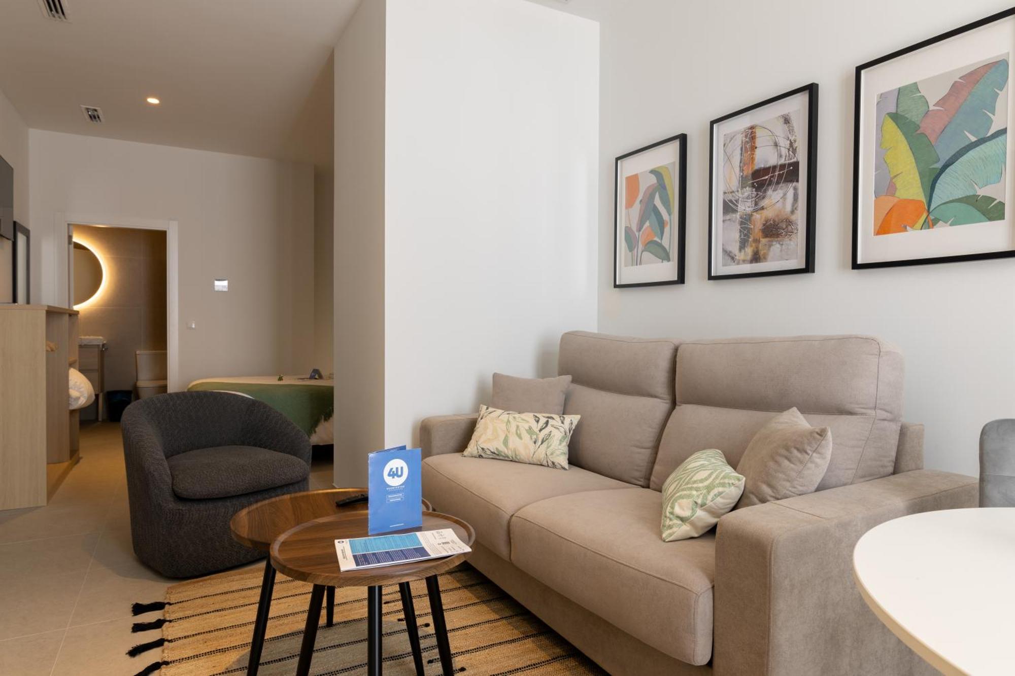 Dorm4you Arena Aparthotel *