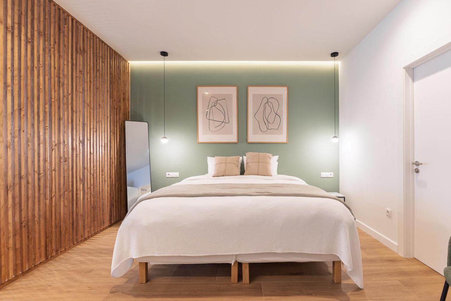 Explore Luxury Meets Comfort Apartment *