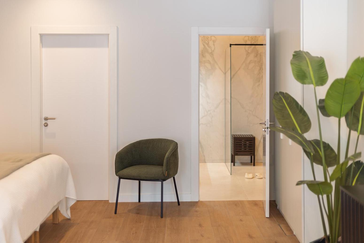 Explore Luxury Meets Comfort Valencia