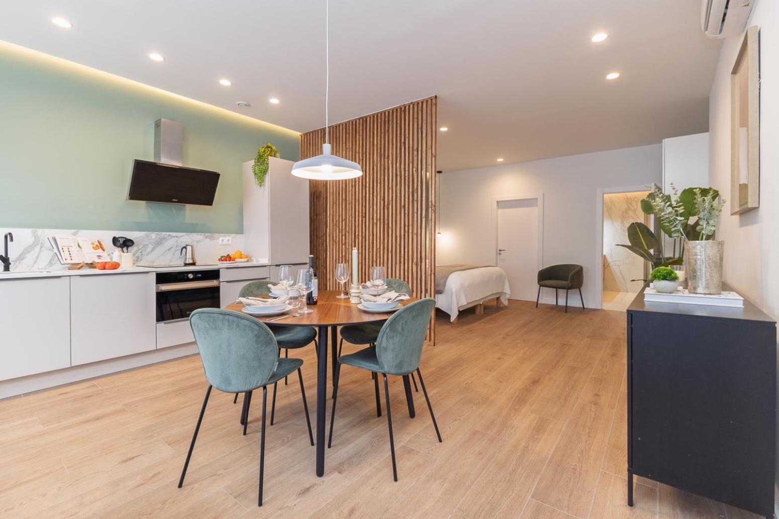 Explore Luxury Meets Comfort Apartment Valencia