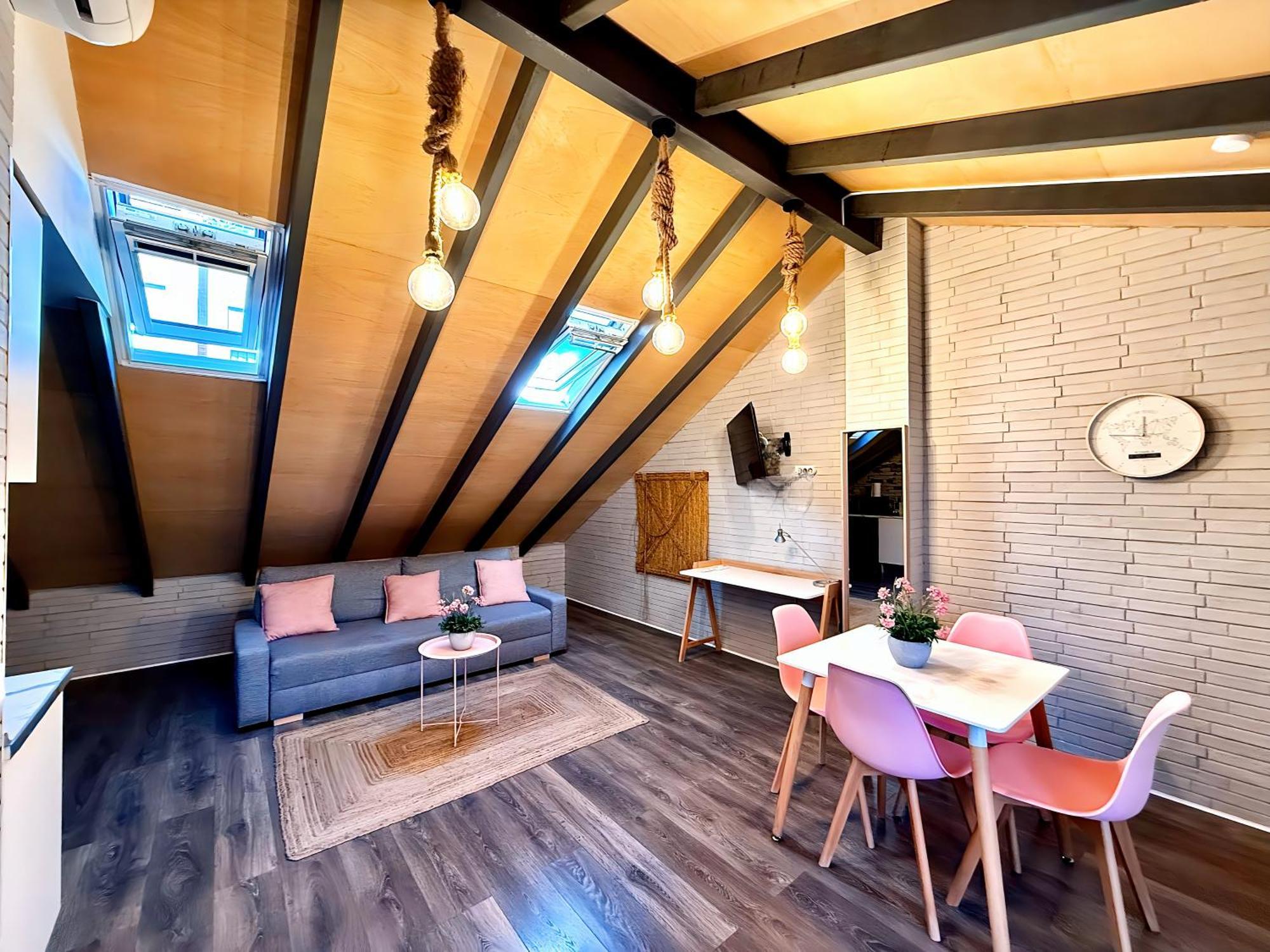 Loft Independiente Con Piscina Compartida En Centro De *