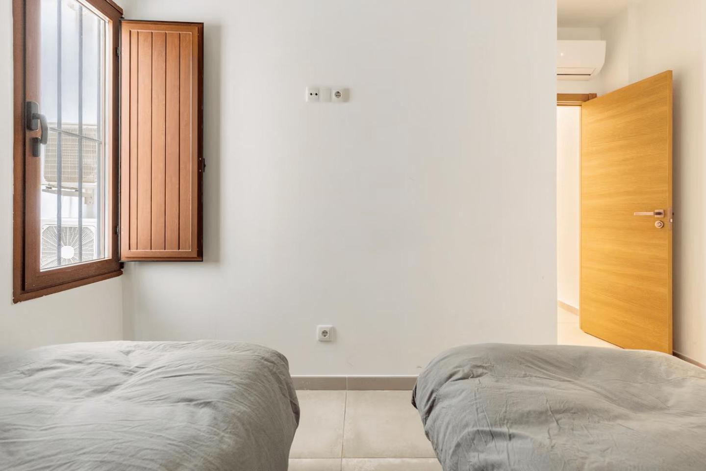 Vivienda Junto A Ruzafa - 12 Pax Y Mas Apartment Valencia