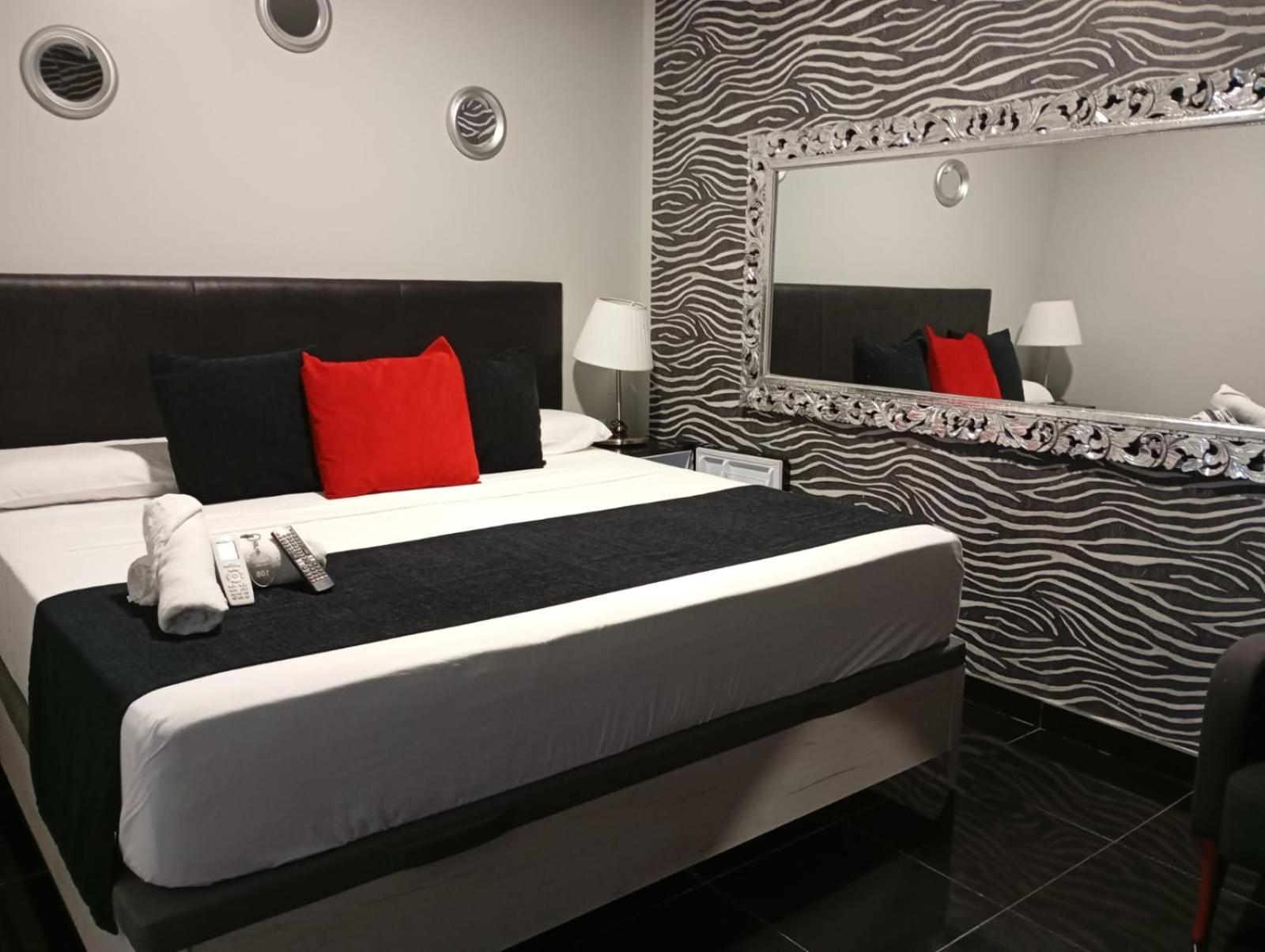 Rous - Solo Adultos Hotel