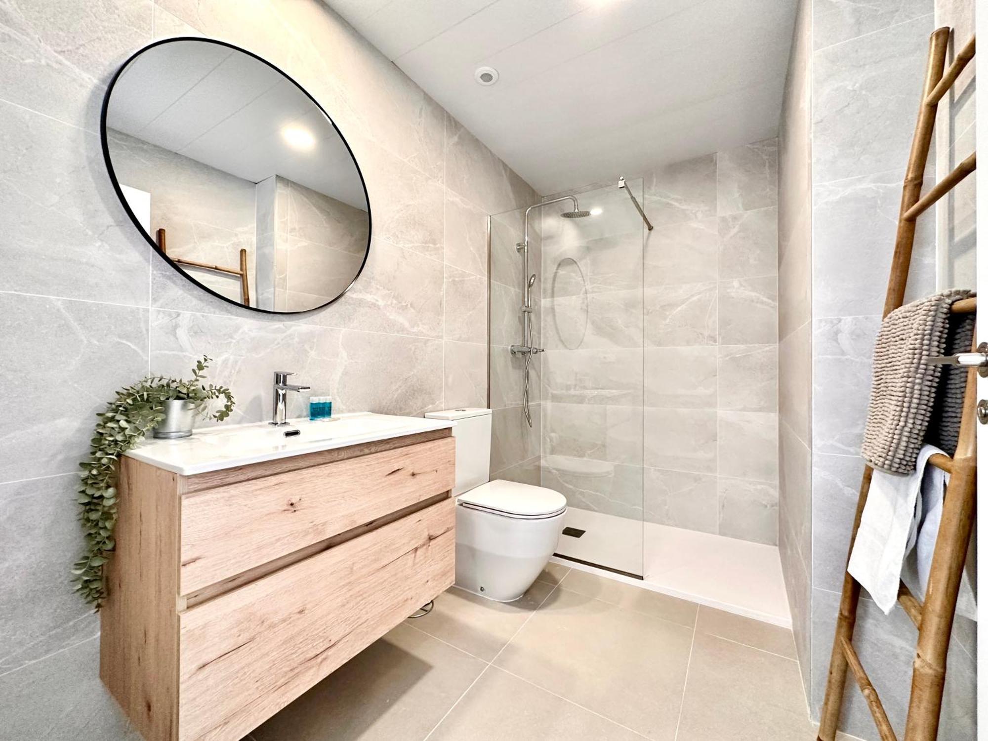 Filologo Sanelo Luxury * Valência