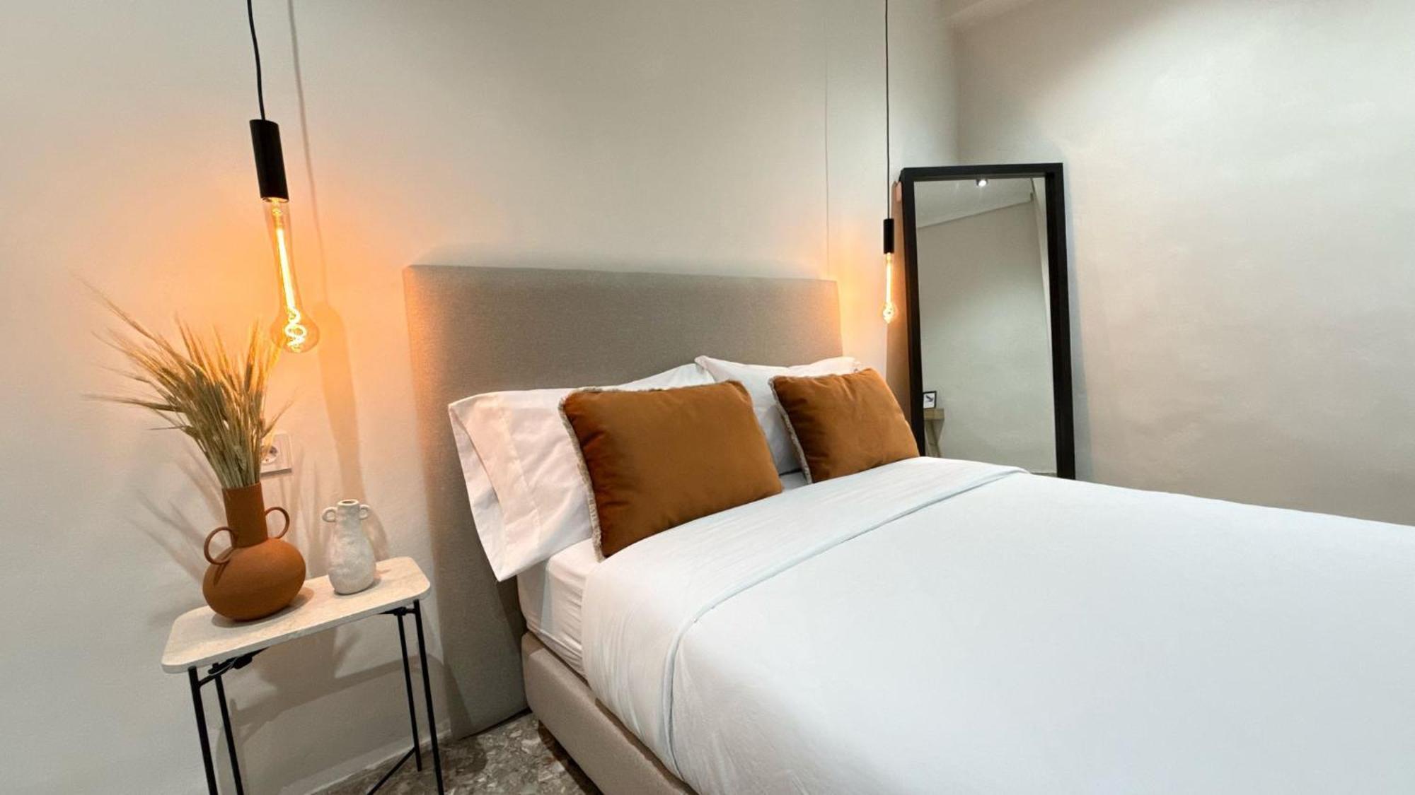 Homestay Valencia, Netflix, 4 Mins Walk To The
