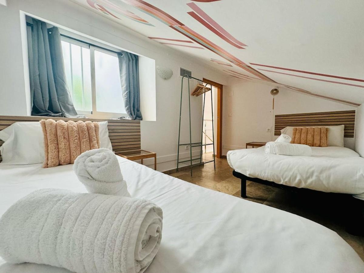 Apartment Abat 3 Cool & Wide Duplex Next To The Cathedral