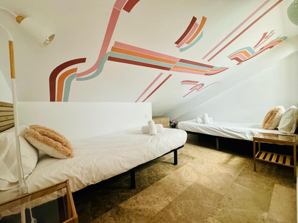 Apartment Abat 3 Cool & Wide Duplex Next To The Cathedral Valencia