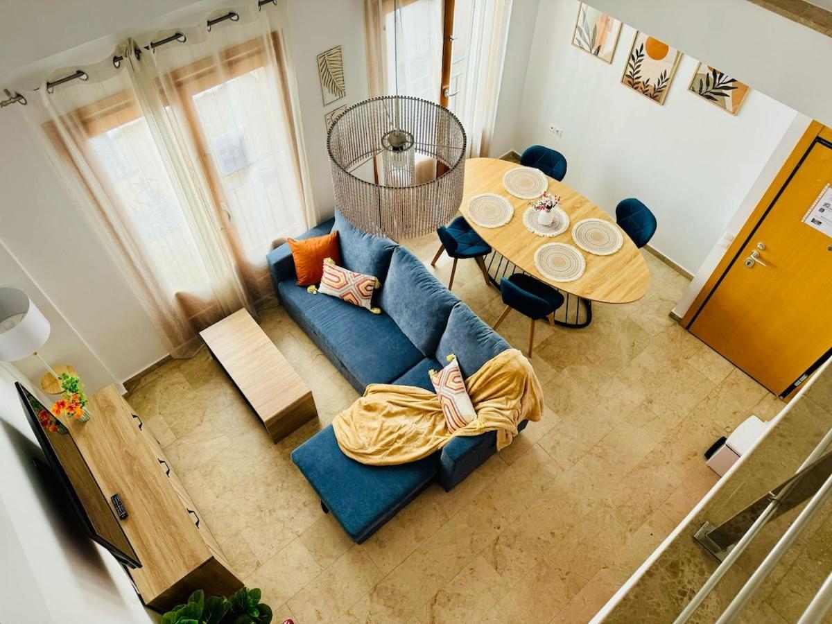 Apartment Abat 3 Cool & Wide Duplex Next To The Cathedral *