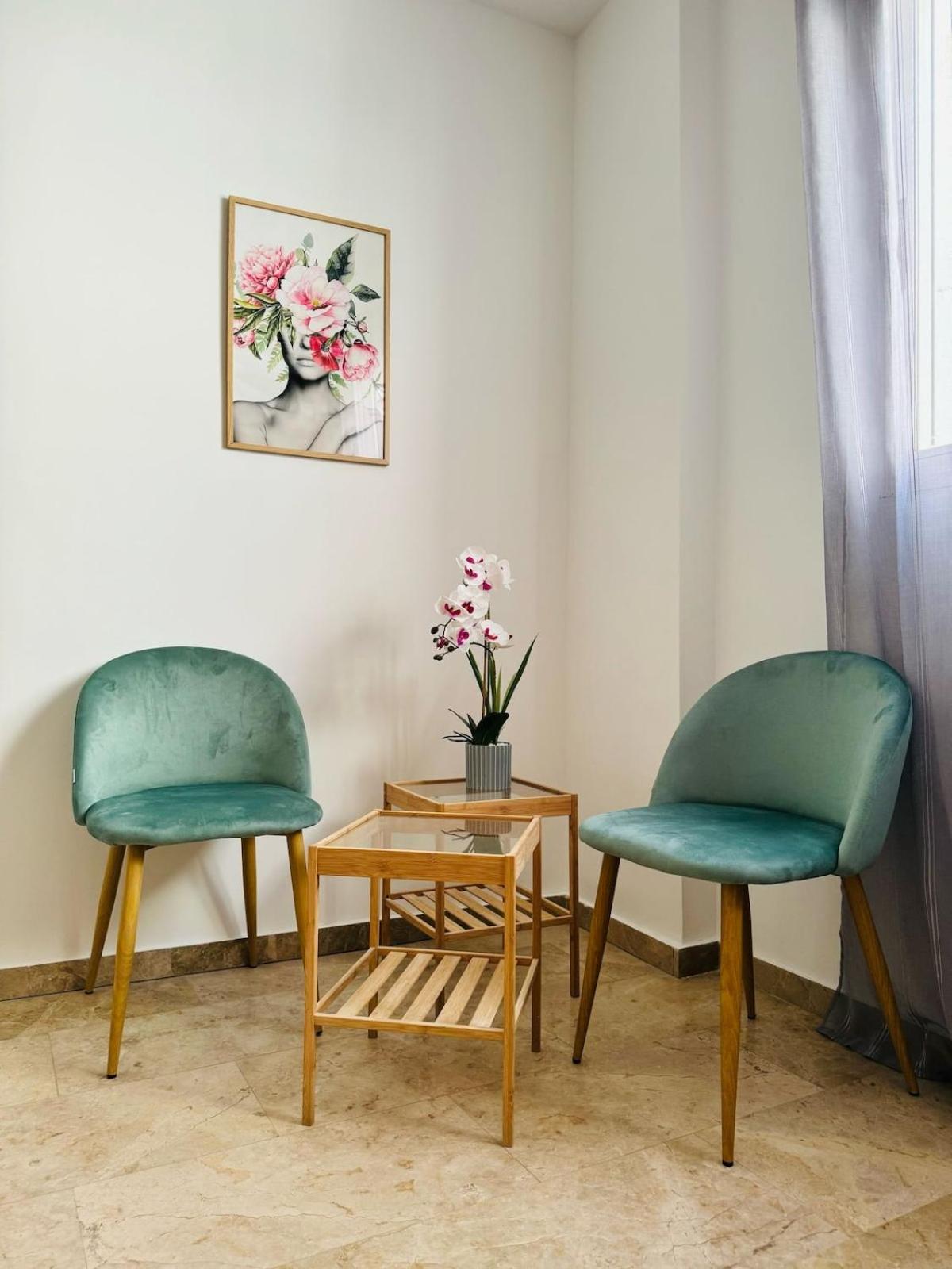 Apartment Abat 3 Cool & Wide Duplex Next To The Cathedral Valencia