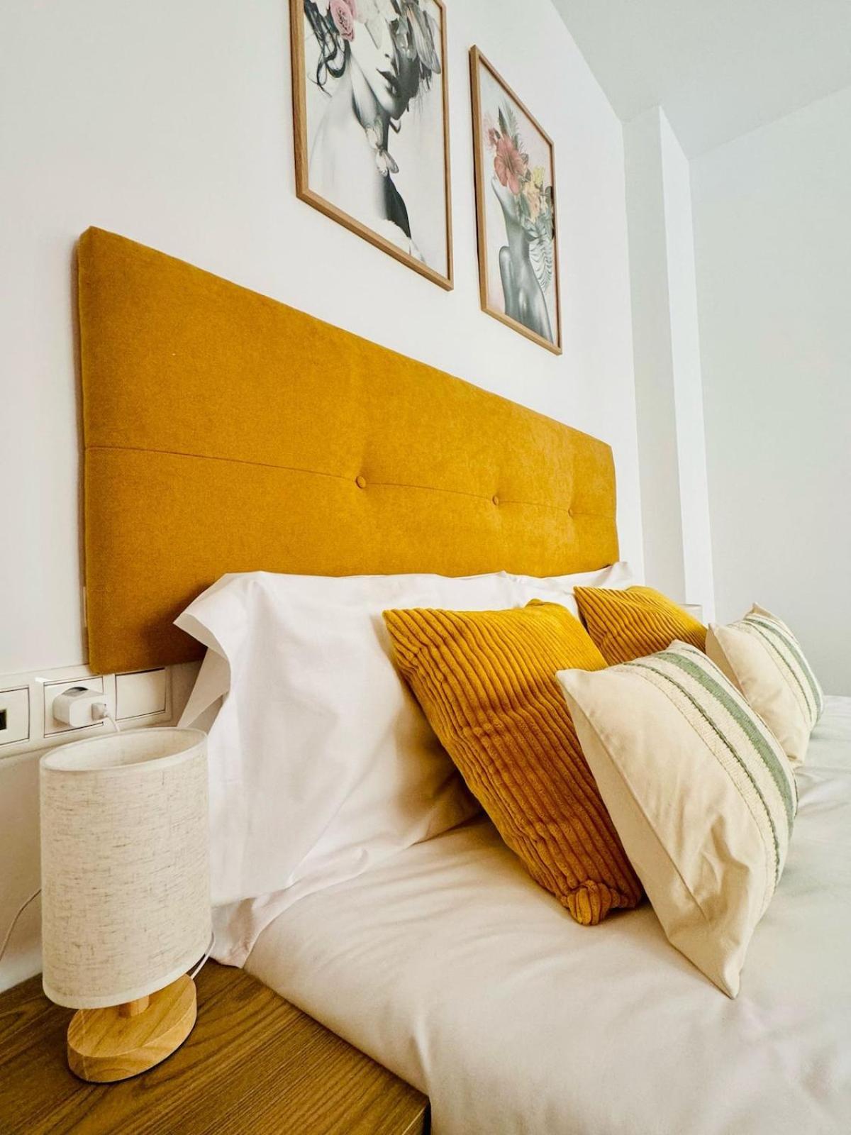 Apartment Abat 3 Cool & Wide Duplex Next To The Cathedral