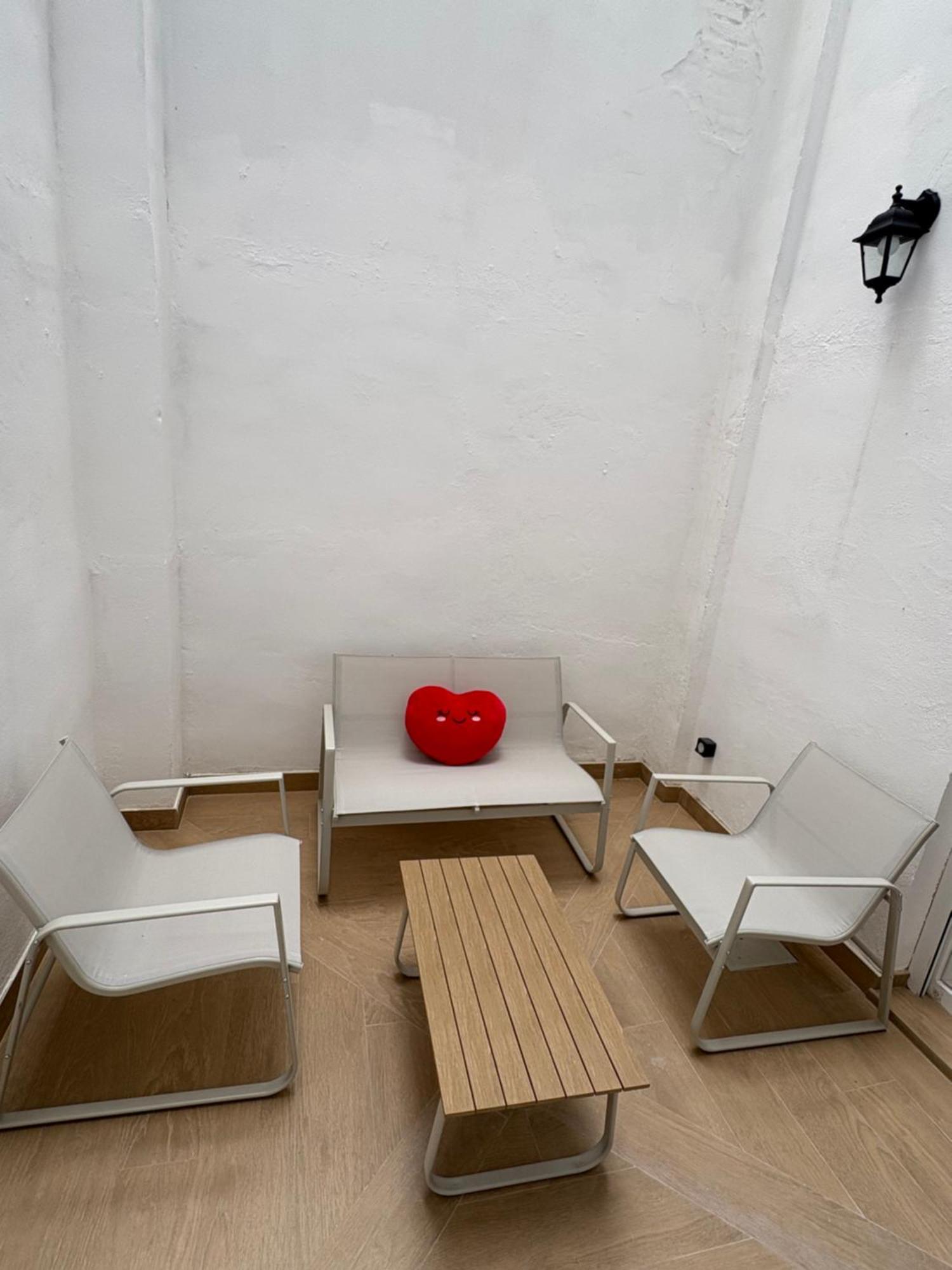 Centric Loft Near Arts & Science Apartment *