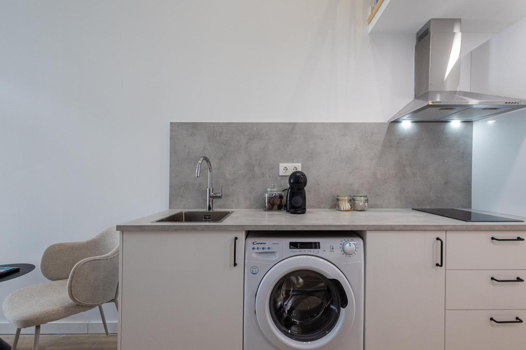 Florit Flats - The Malilla Apartment