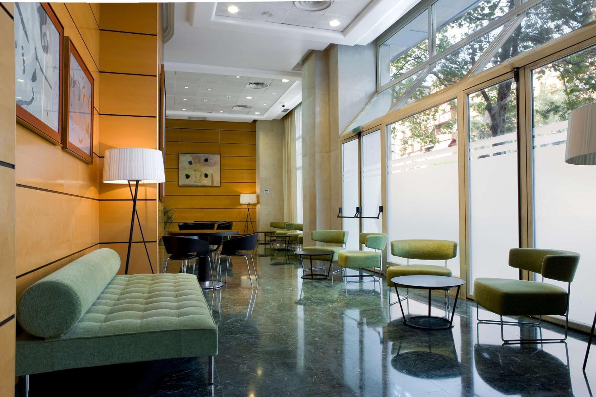 Hotel Nh Center 4*